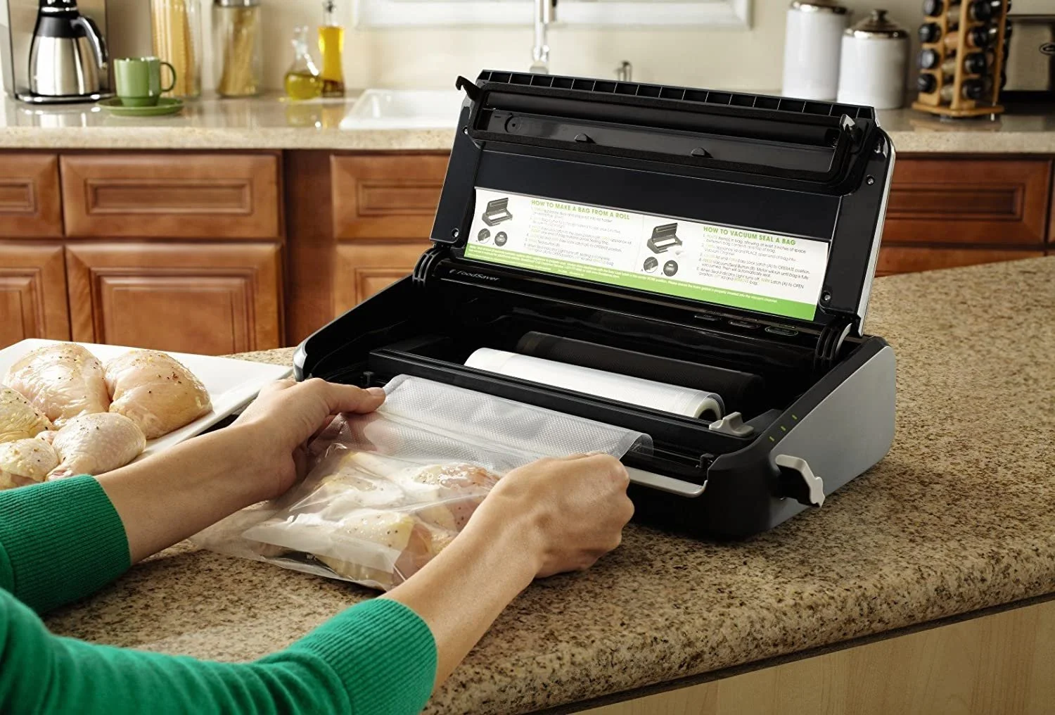 FoodSaver FM2100-000 Vacuum Sealer Machine System with Starter Bags & Rolls Safety Certified