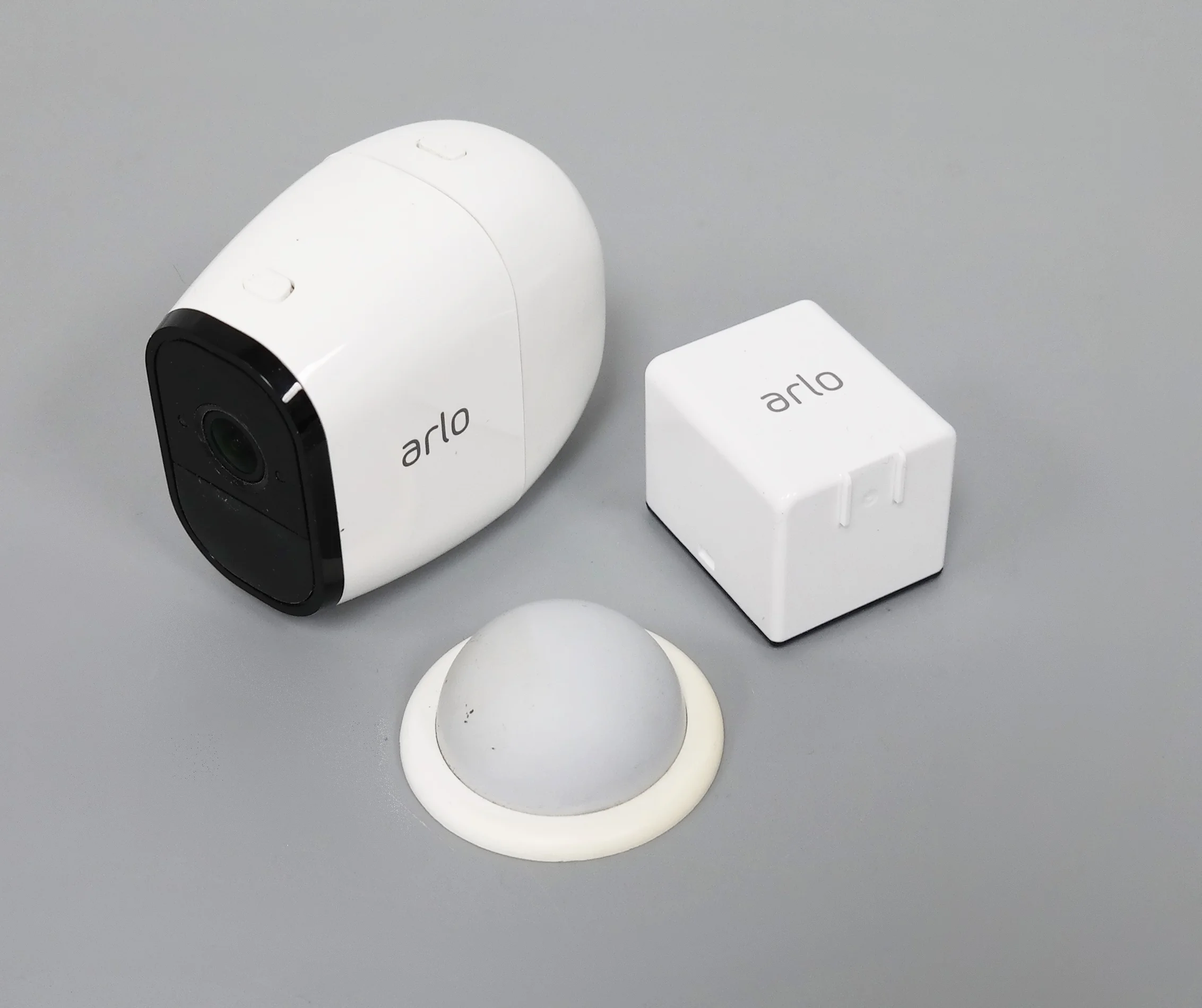 Restored Netgear Arlo Pro VMC4030 Add-On Wireless Security Camera w/ Battery (Refurbished)