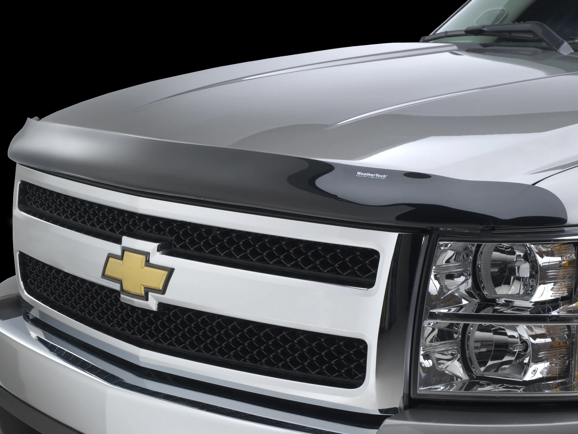 WeatherTech 07-13 Chevrolet Silverado Crew Cab Stone and Bug Deflector - Dark Smoke