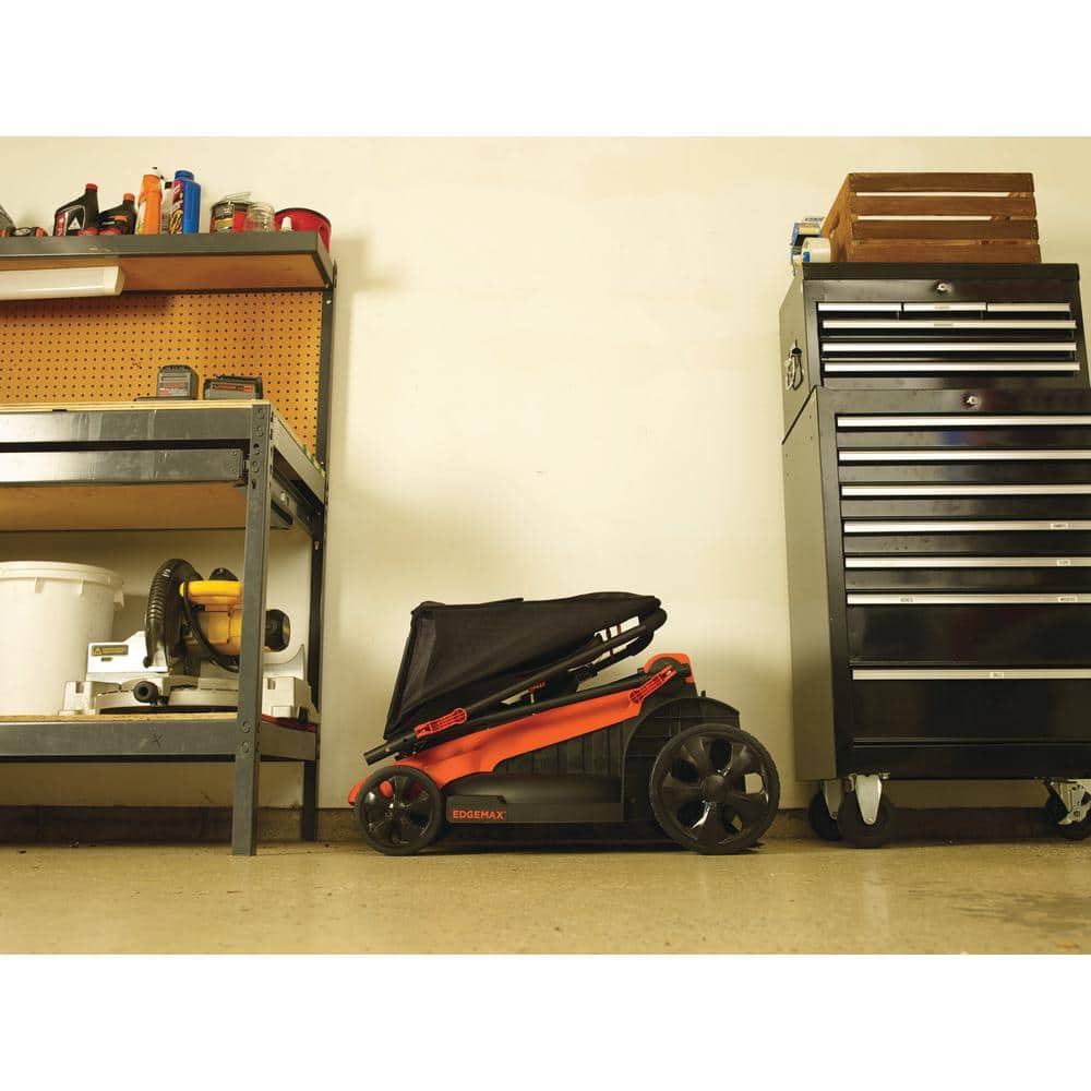 BLACK+DECKER 40V MAX 20 in Battery Powered Walk Behind Push Lawn Mower with 2 2Ah Batteries & Charger CM2043C