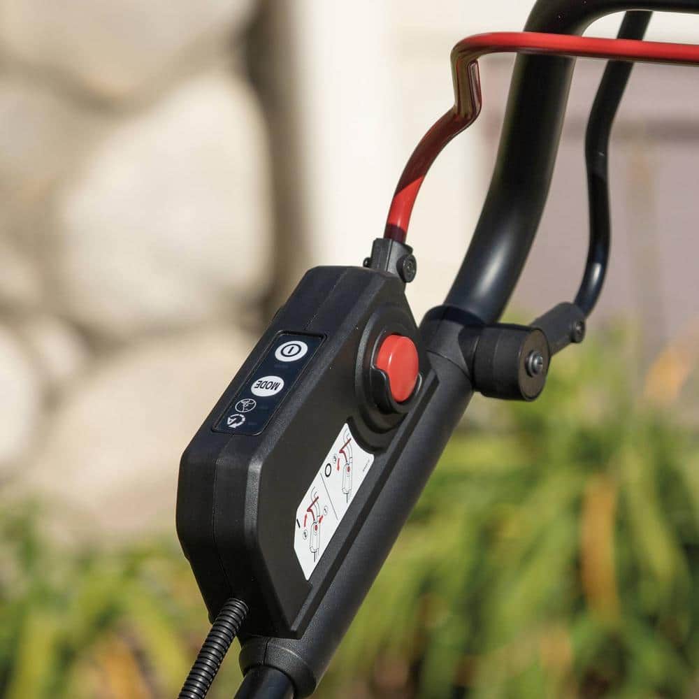 40-Volt max XGT Brushless Cordless 21 in. Walk Behind Self-Propelled Commercial Lawn Mower Kit (4.0Ah) GML01SM