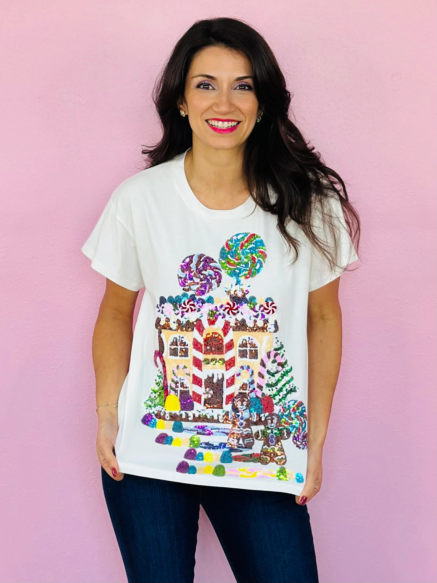 WHITE GINGERBREAD HOUSE SCENE TEE