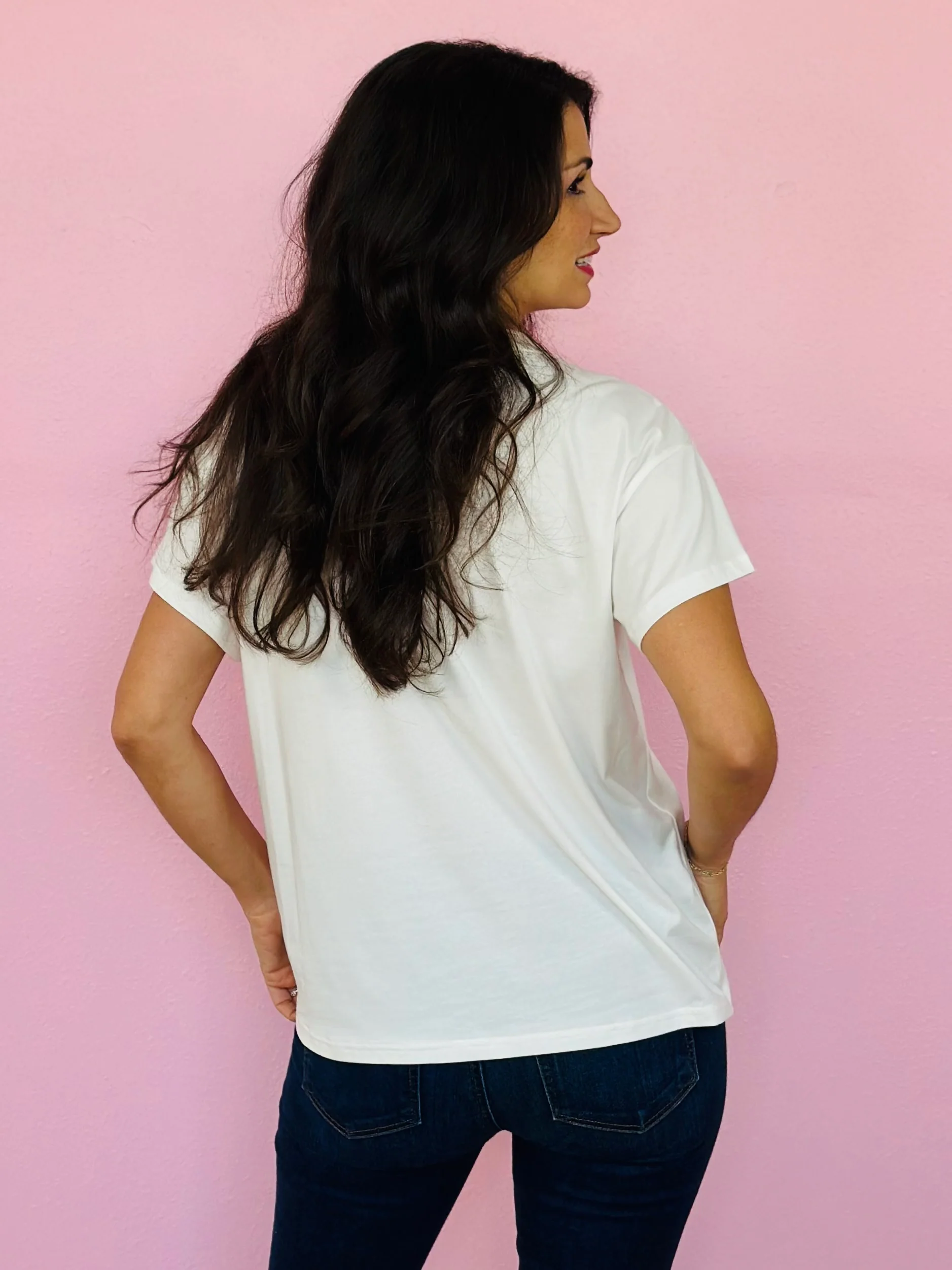 WHITE GINGERBREAD HOUSE SCENE TEE