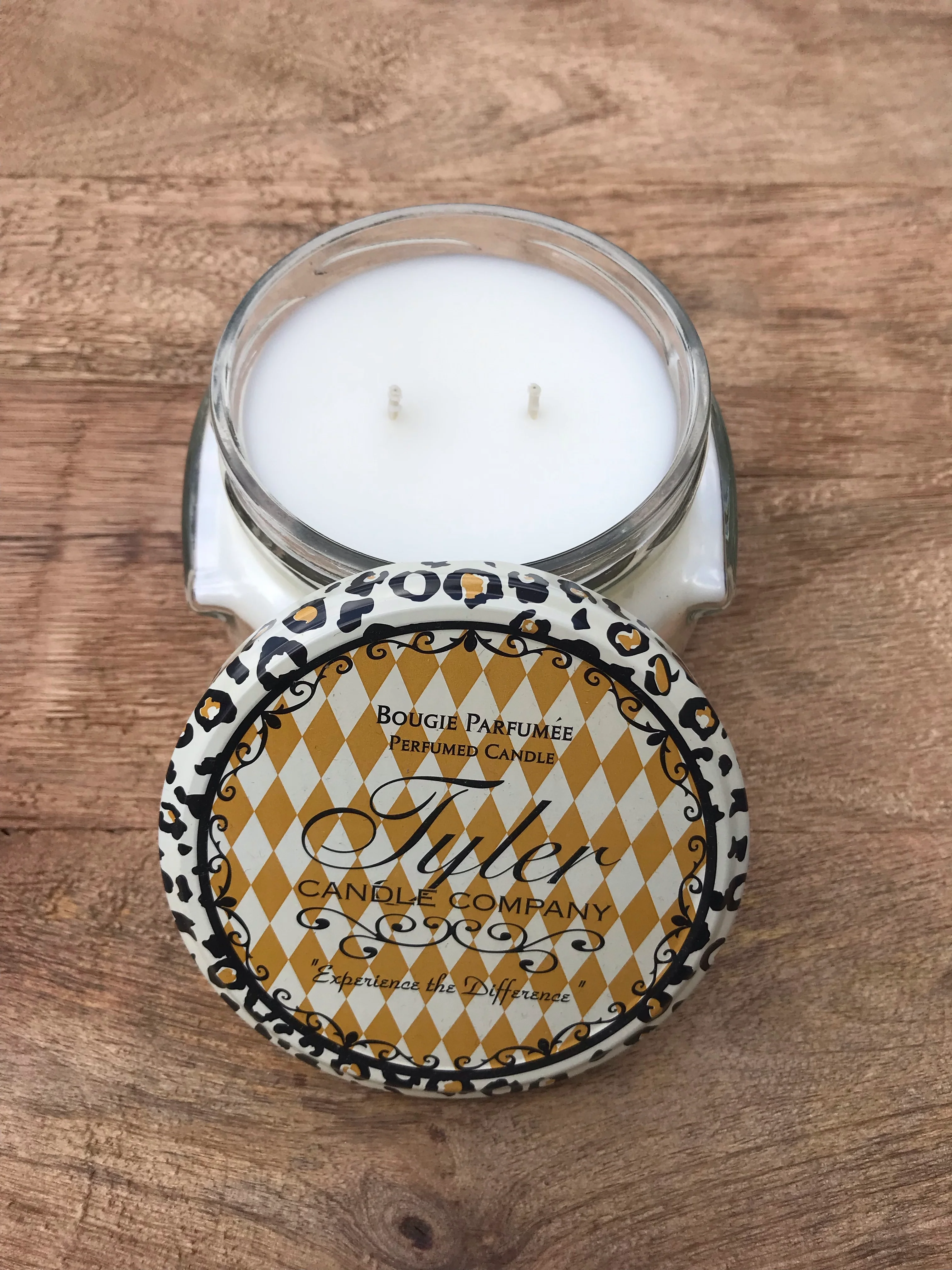 TYLER-DIVA 11 OZ CANDLE