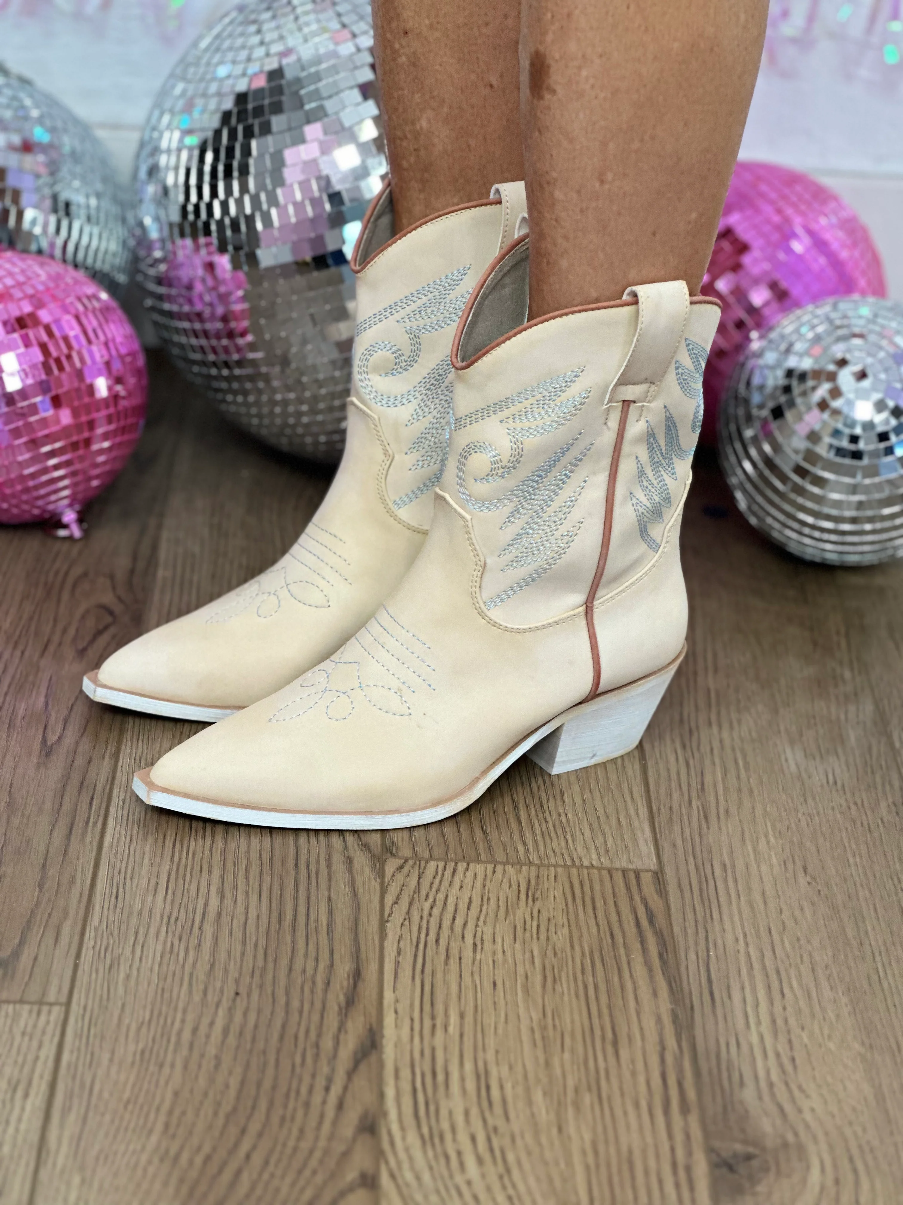 ZAHARA BOOT-CREAM