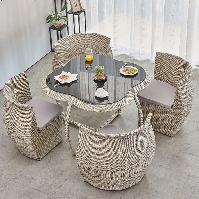 Rattan table and chair set (5 pieces)