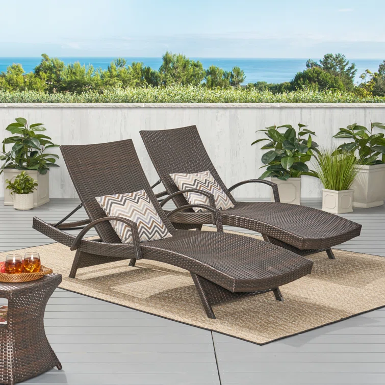 Billur Outdoor Chaise Lounge Set (Set of 2)