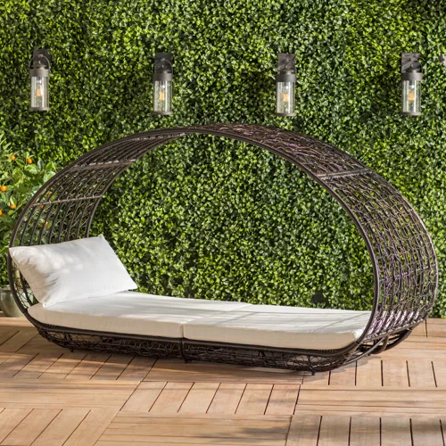 Lavina 91.25'' Wicker Outdoor Patio Daybed