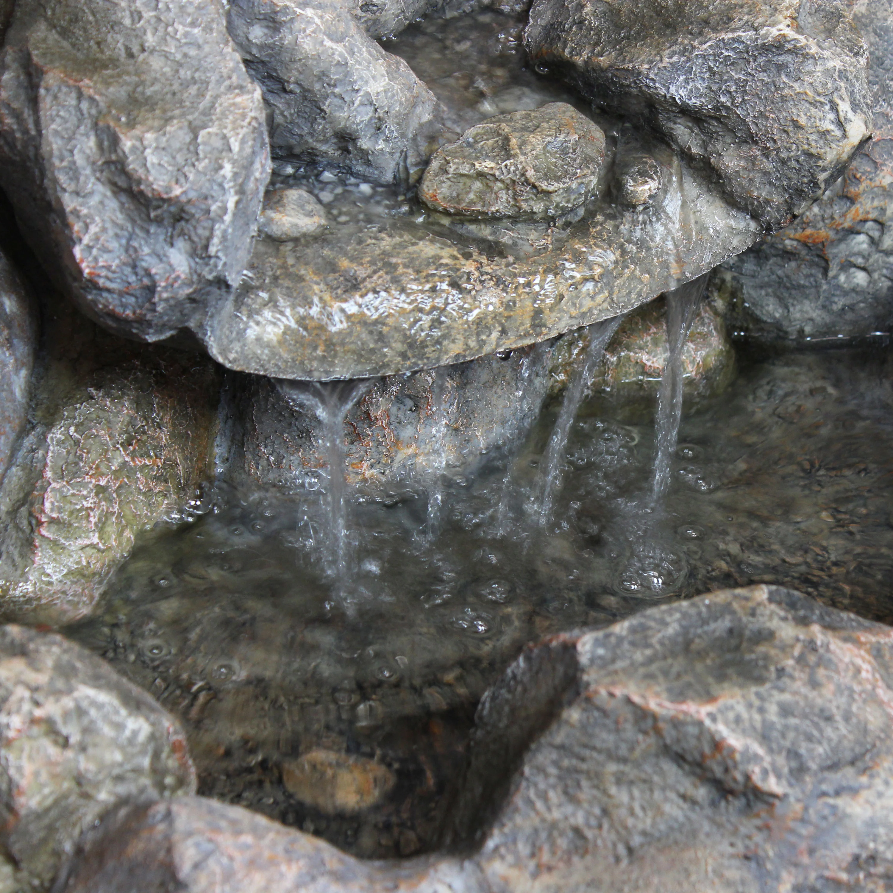 Sunnydaze Rocky Ravine Outdoor Water Fountain - 18