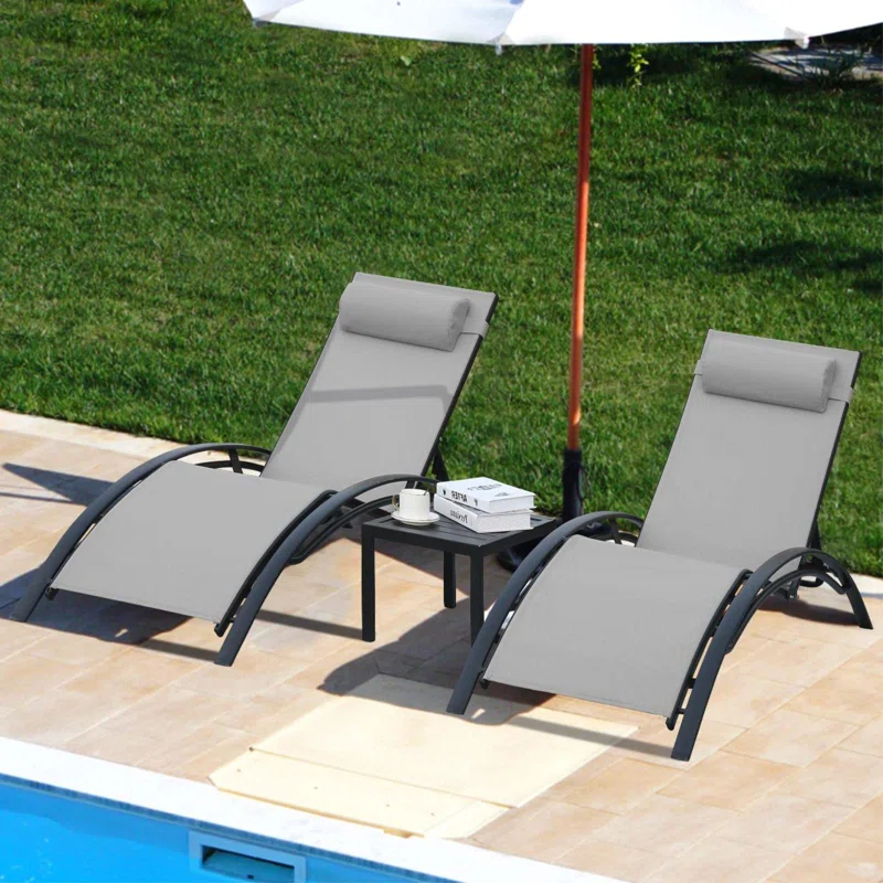 3 pcs Poolchairs Patio Chaise Lounge Set with Headrest, 5-Level Adjustable Sunbathing Tanning Poolside Recliner Chairs with Side Table for Outdoor Beach