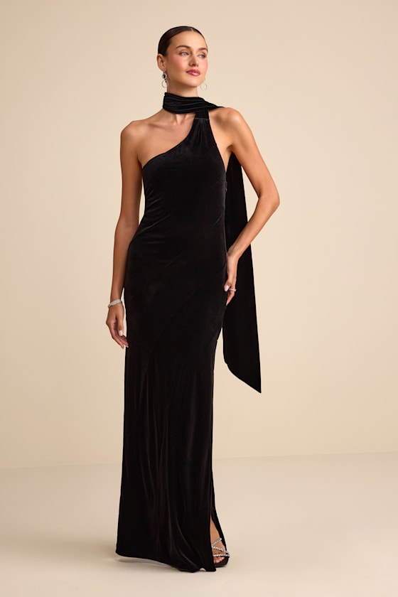 Eleni Black Velvet One-Shoulder Sash Maxi Dress Dress - EJIACHE