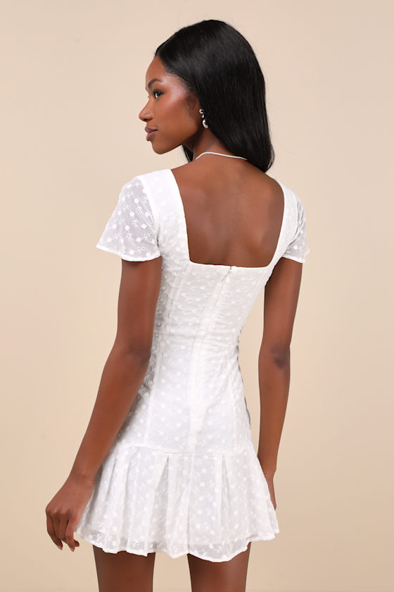 Unique Delight White Embroidered Floral Short Sleeve Mini Dress Dress - EJIACHE