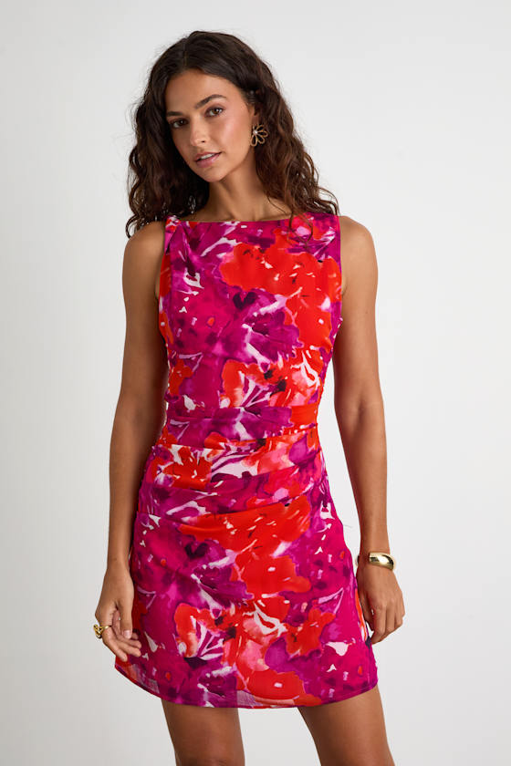Roanes Magenta Floral Boat Neck Pleated Mini Dress Dress - EJIACHE