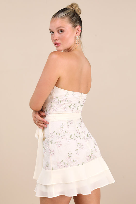 Vallea Cream Floral Embroidered Strapless Mini Dress Dress - EJIACHE