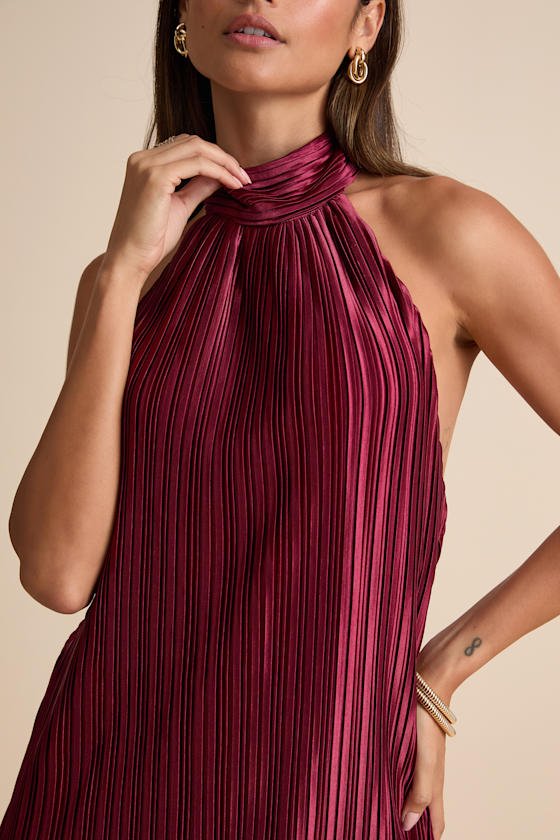Gwenny Burgundy Satin Plisse Maxi Dress Dress - EJIACHE