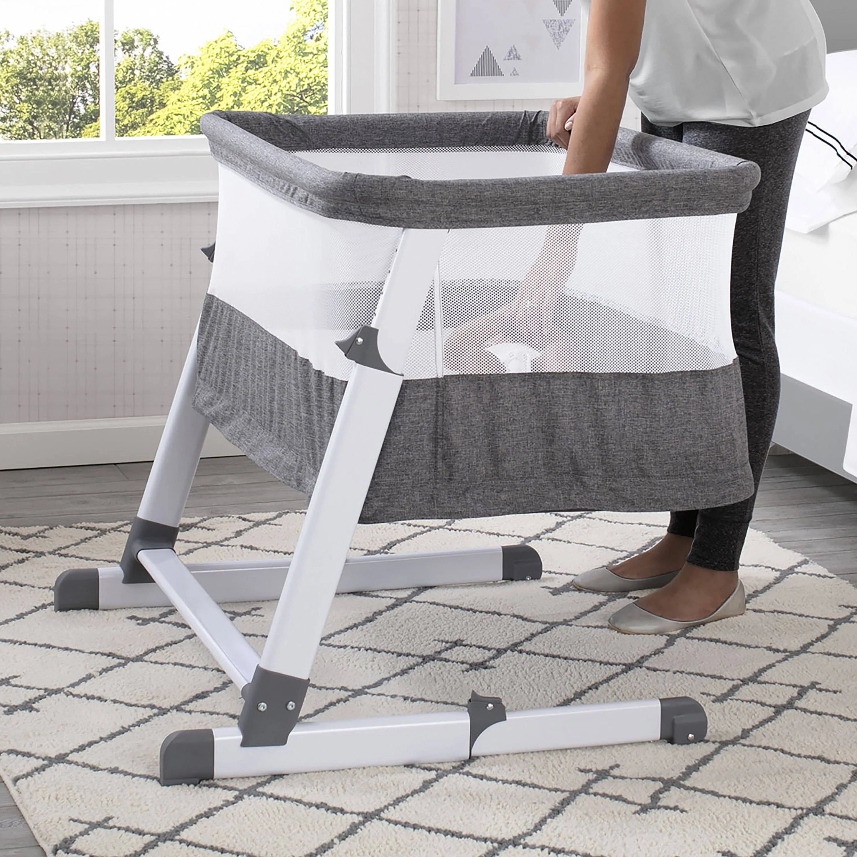 Simmons Kids Room2Grow Newborn Bassinet to Infant Sleeper Grey Tweed - MadeInUSA