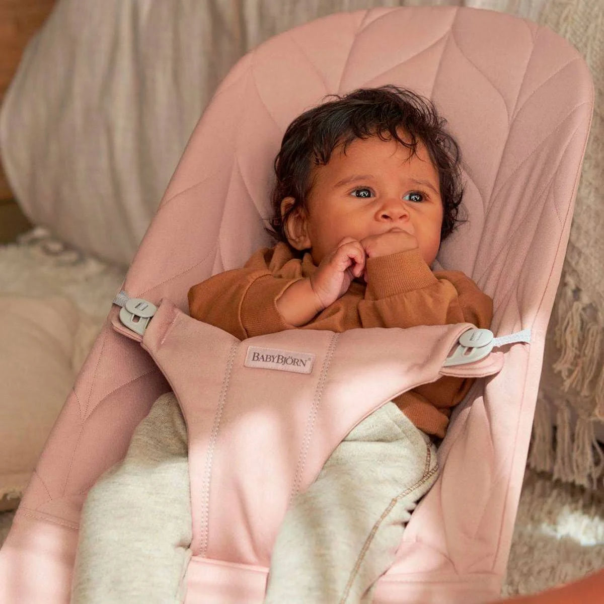 Bouncer Bliss - Dusty Pink / Woven, Petal Quilt / Light Gray - MadeInUSA