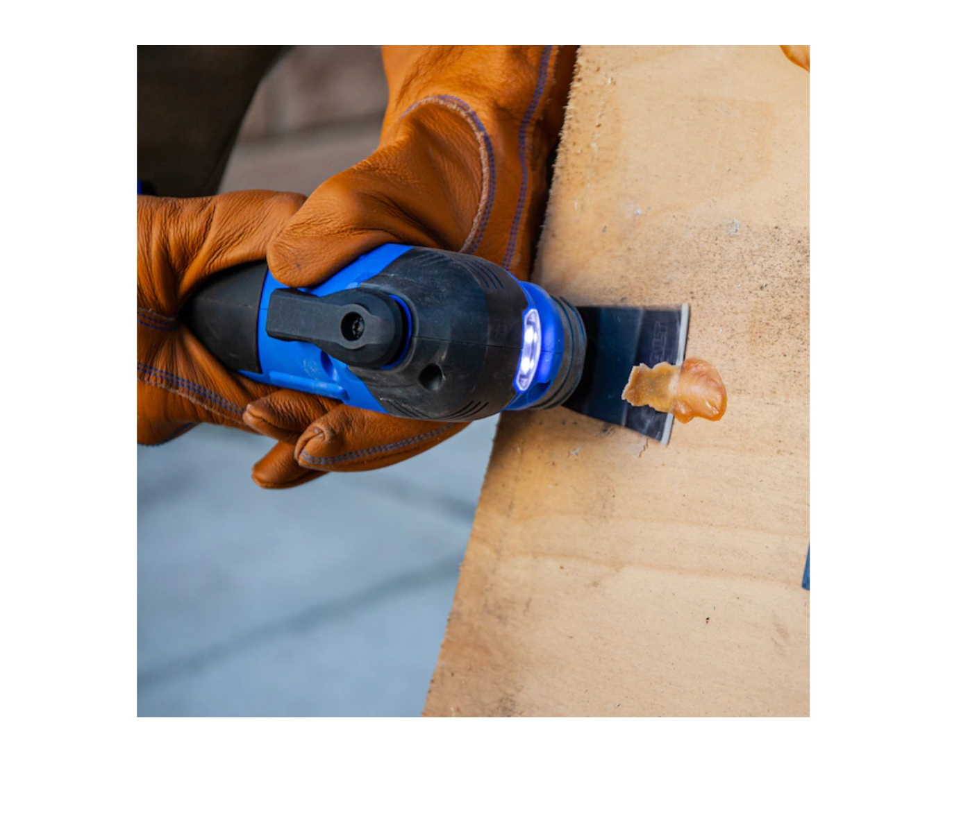 Kobalt KMT 2624A03 17Piece Brushless 24volt Max Variable Speed Oscillating MultiTool Kit with Soft Case 1Battery Included - MadeInUSA