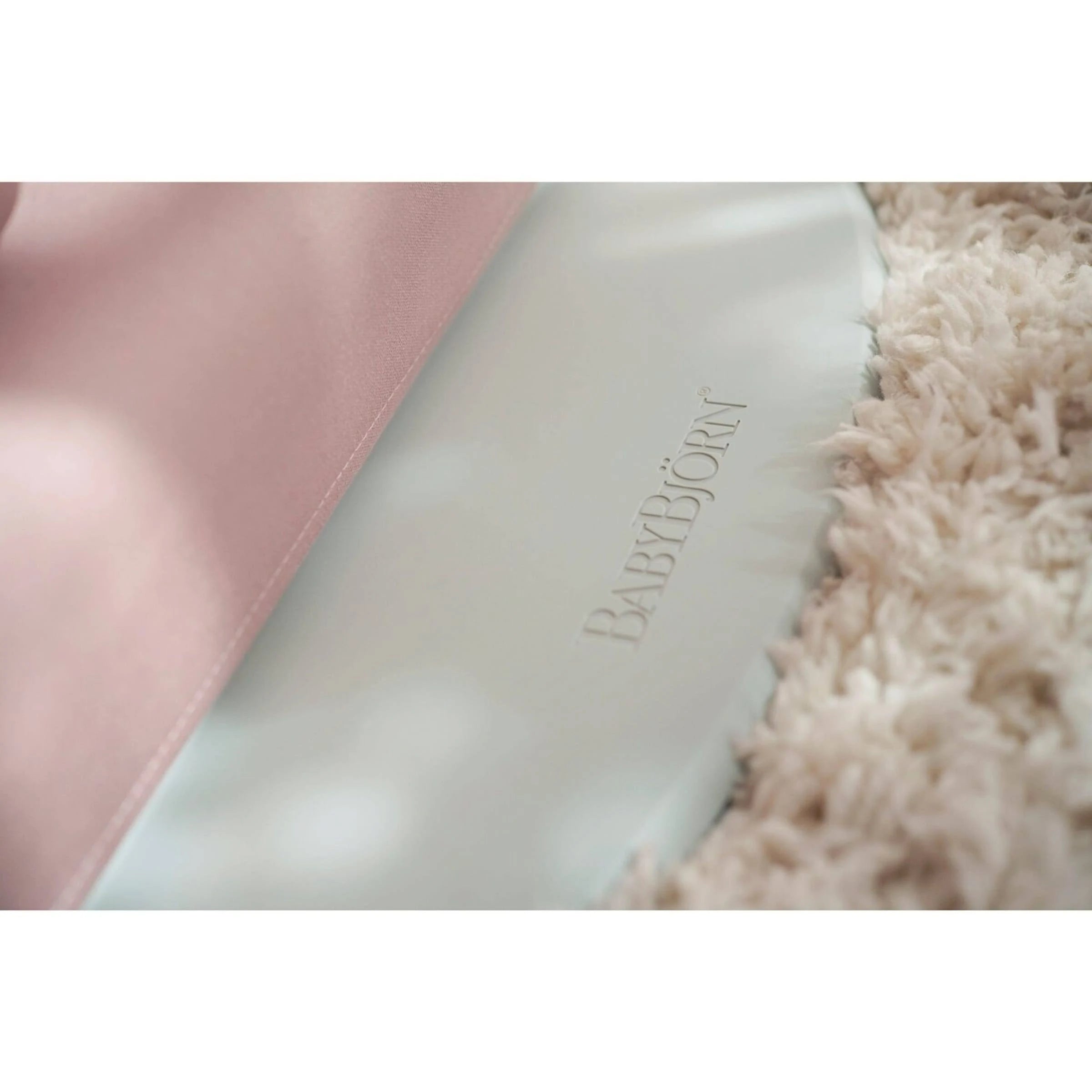 Bouncer Bliss - Dusty Pink / Woven, Petal Quilt / Light Gray - MadeInUSA