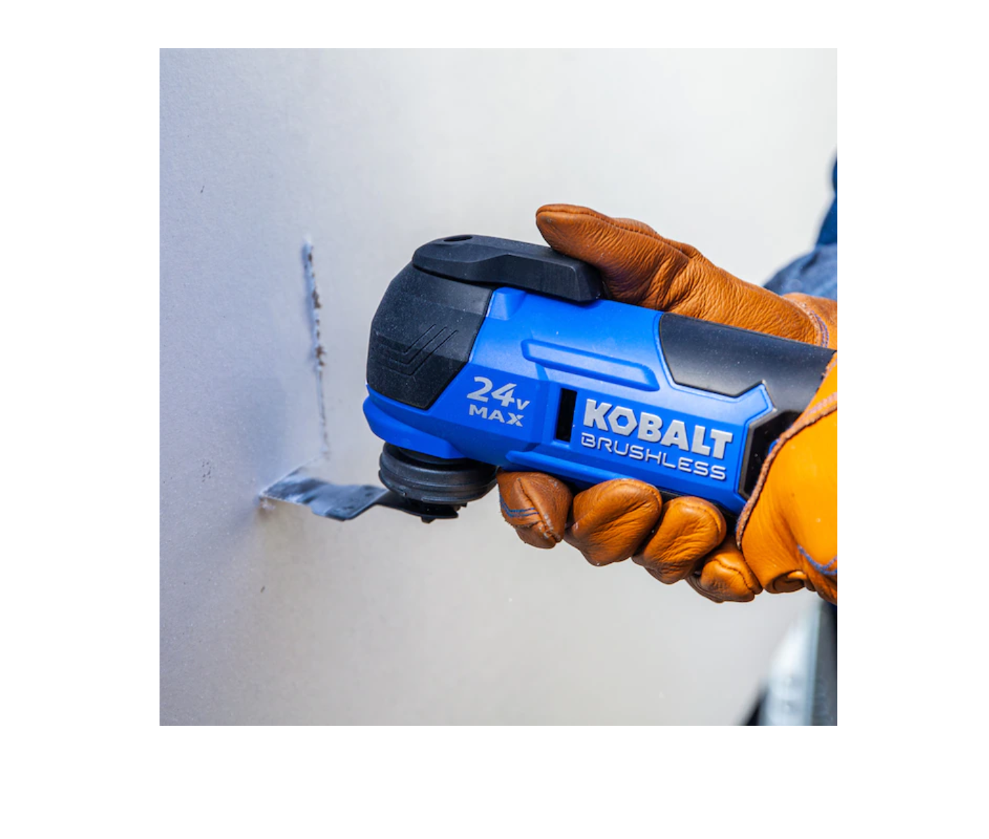 Kobalt KMT 2624A03 17Piece Brushless 24volt Max Variable Speed Oscillating MultiTool Kit with Soft Case 1Battery Included - MadeInUSA