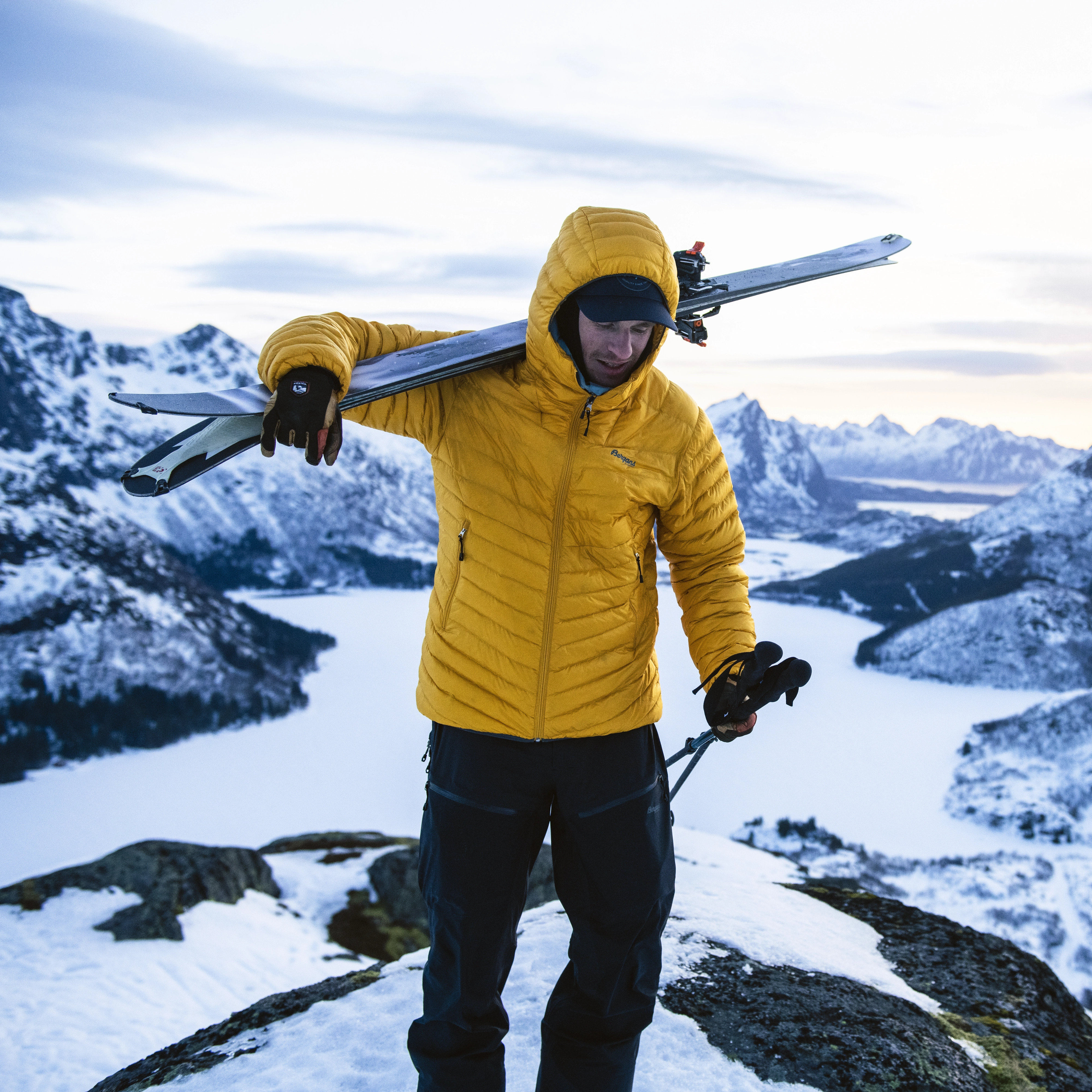 Senja Down Light Jacket w/Hood