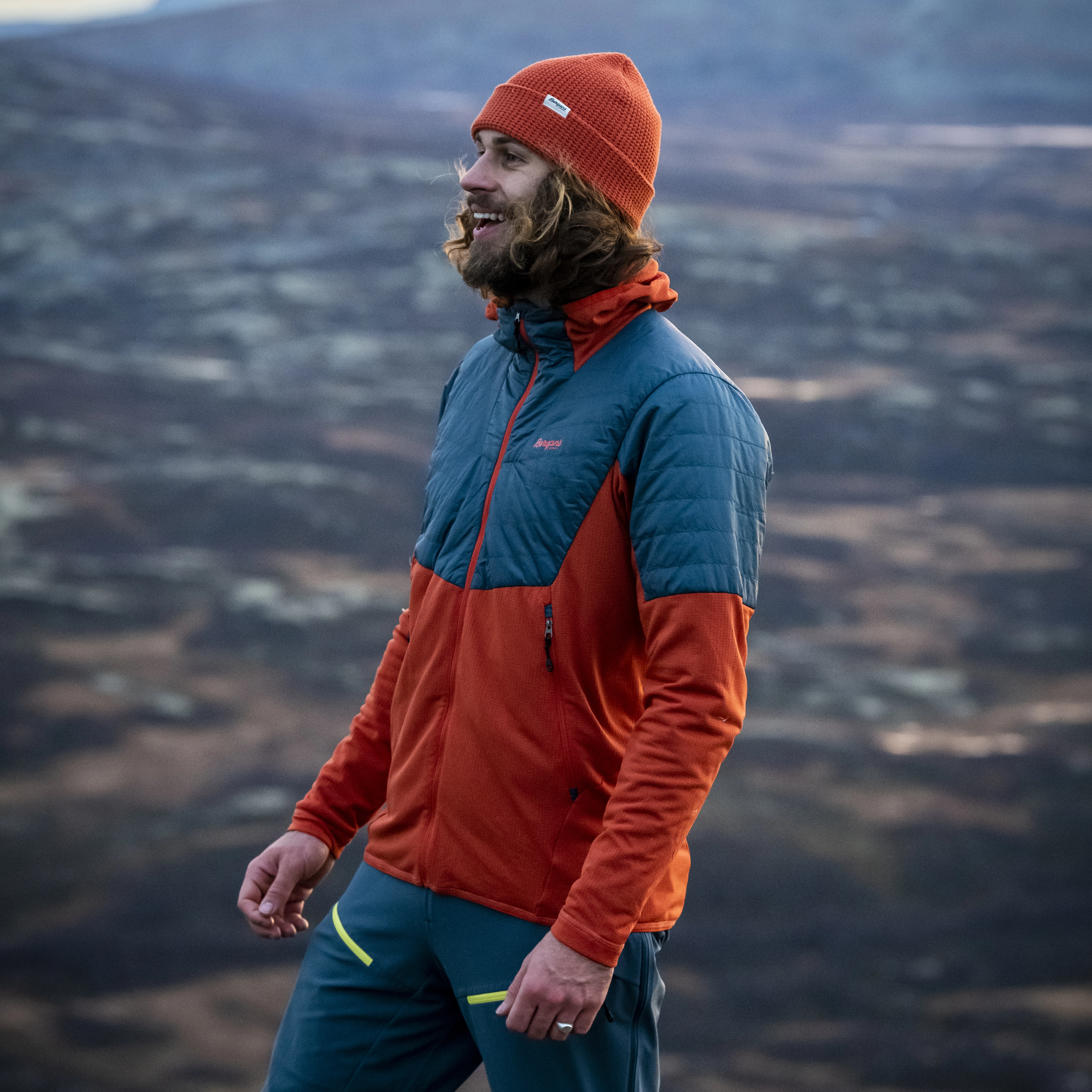 Senja Midlayer Hood Jacket