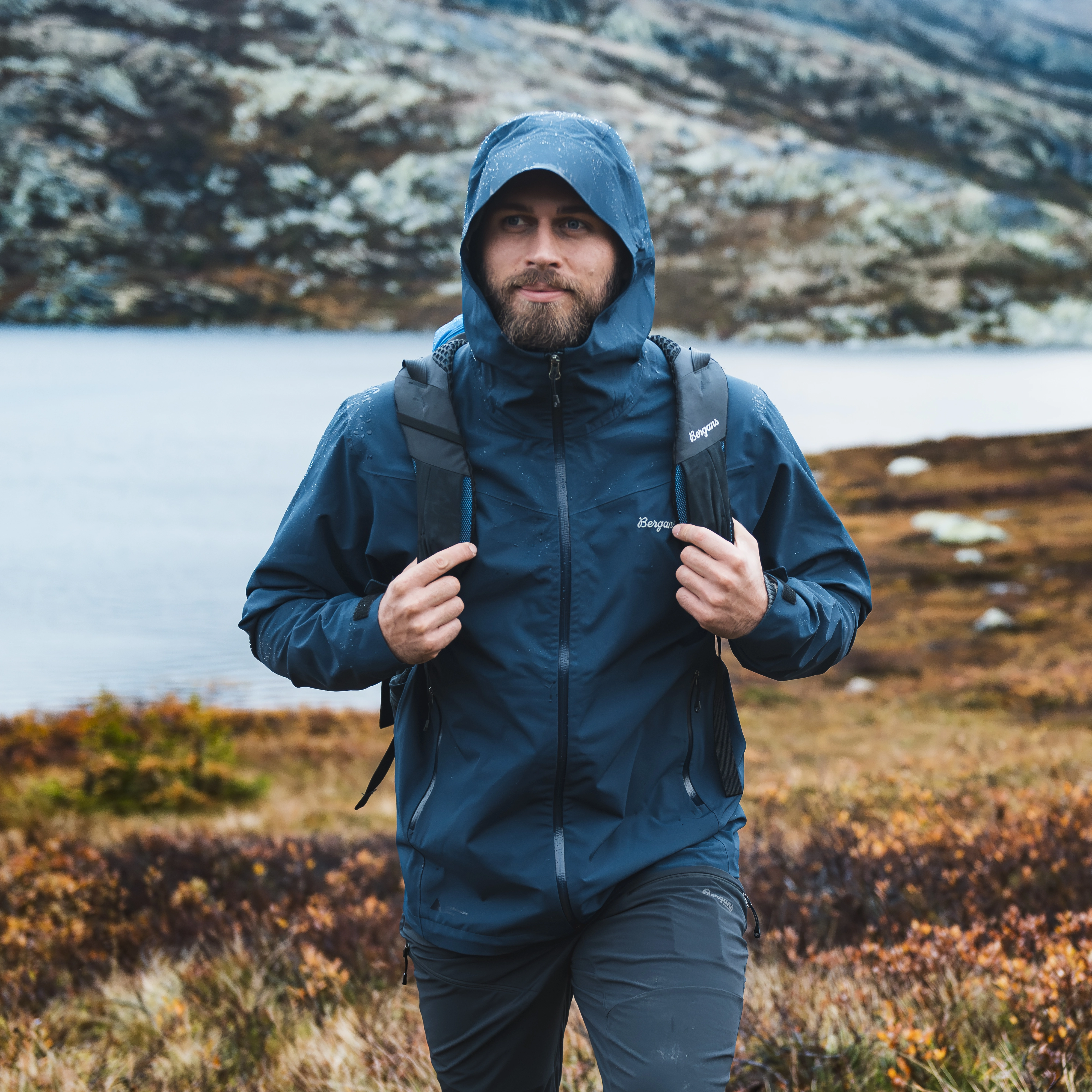 Essentials 2.5L Shell Jacket Men