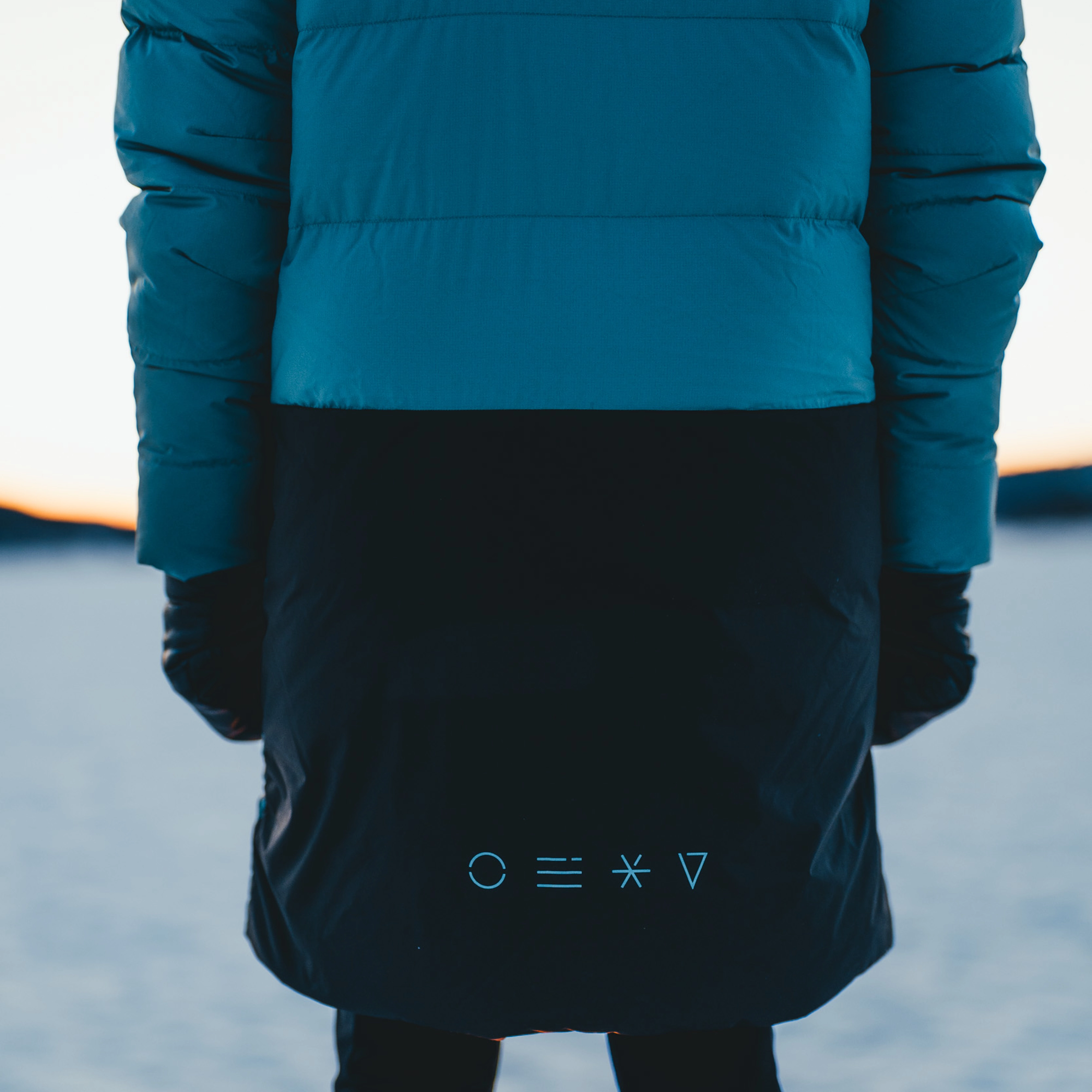 Y LightLine Weightless Down Jacket Hood Men