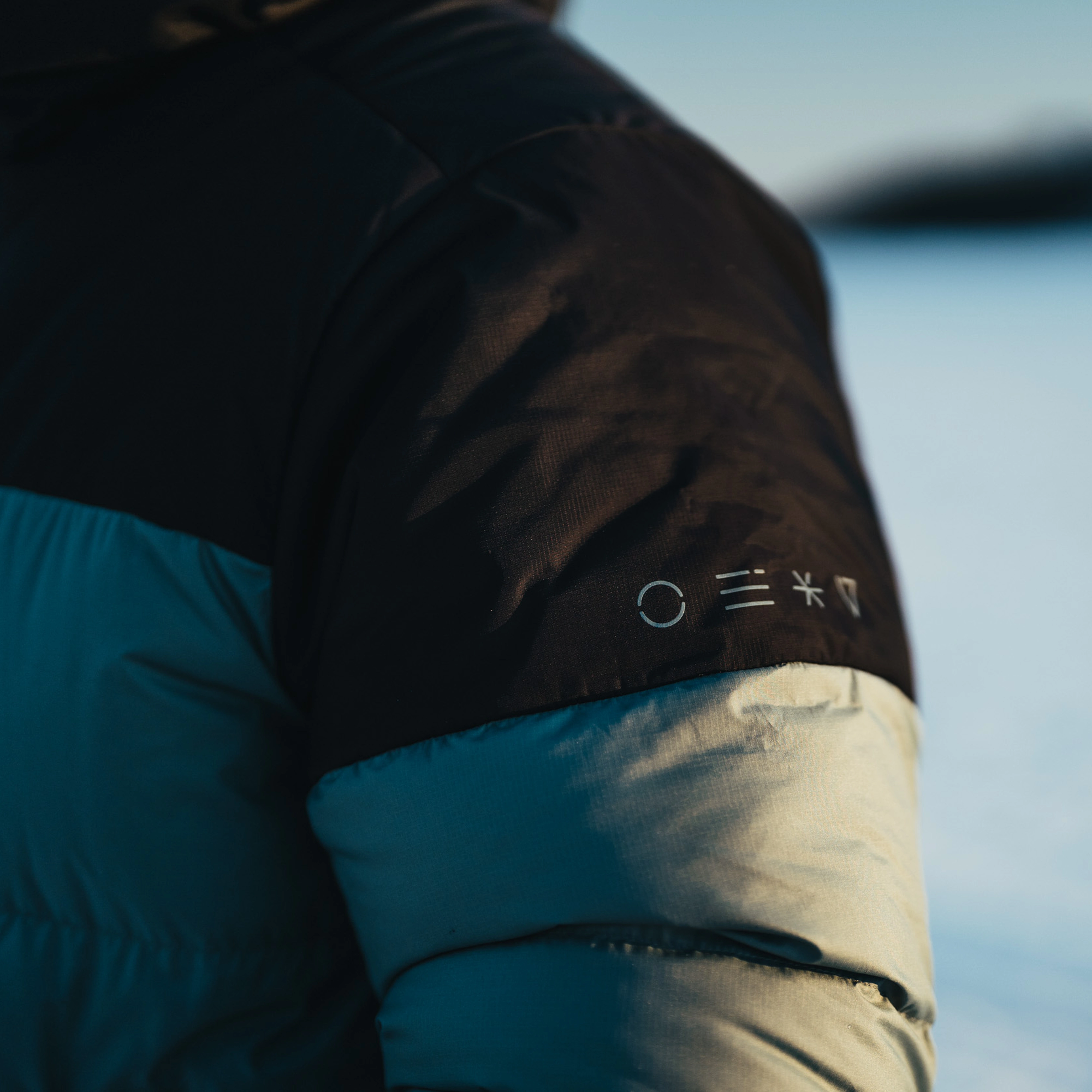 Y LightLine Weightless Down Jacket Hood Men