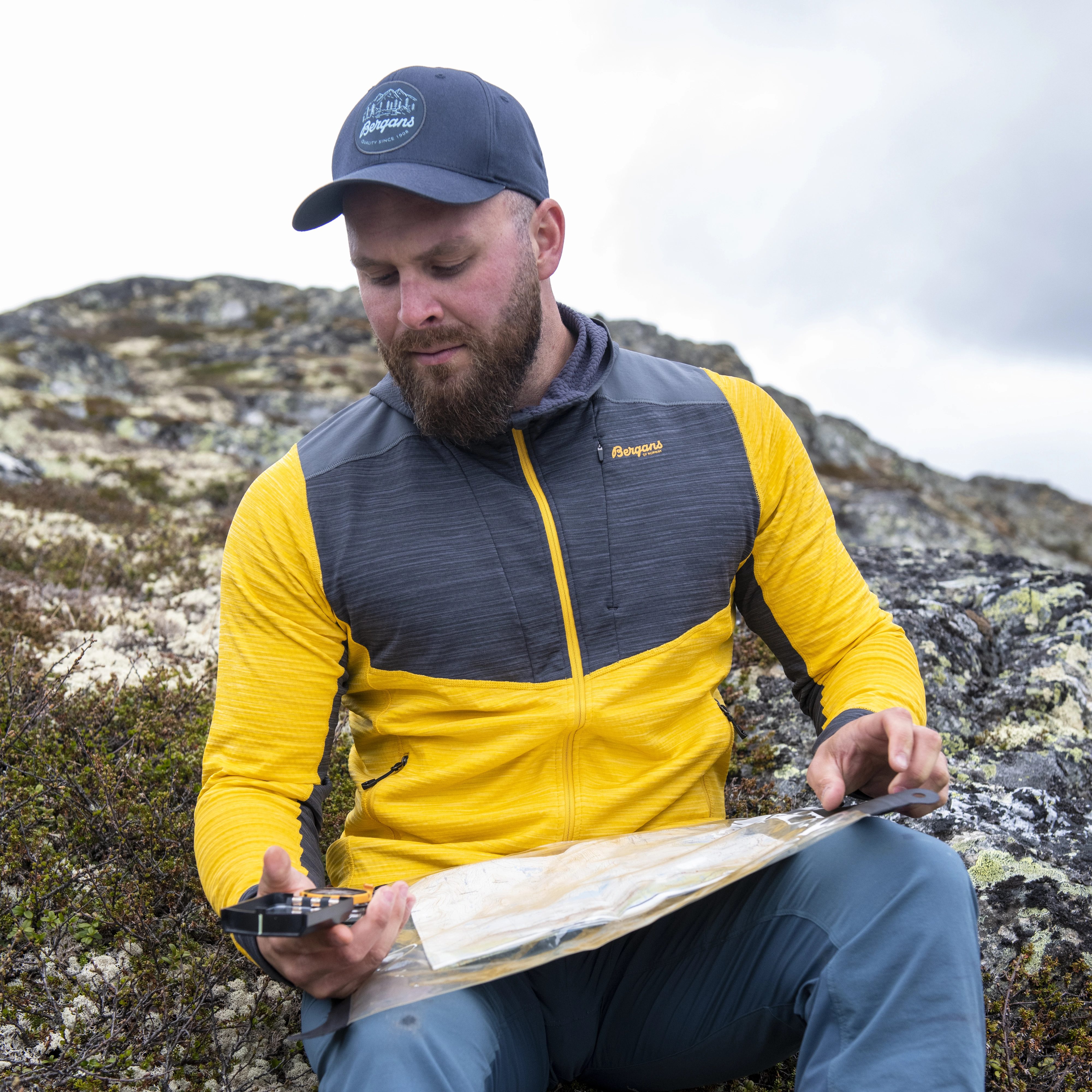 Rabot Active Mid Hood Jacket