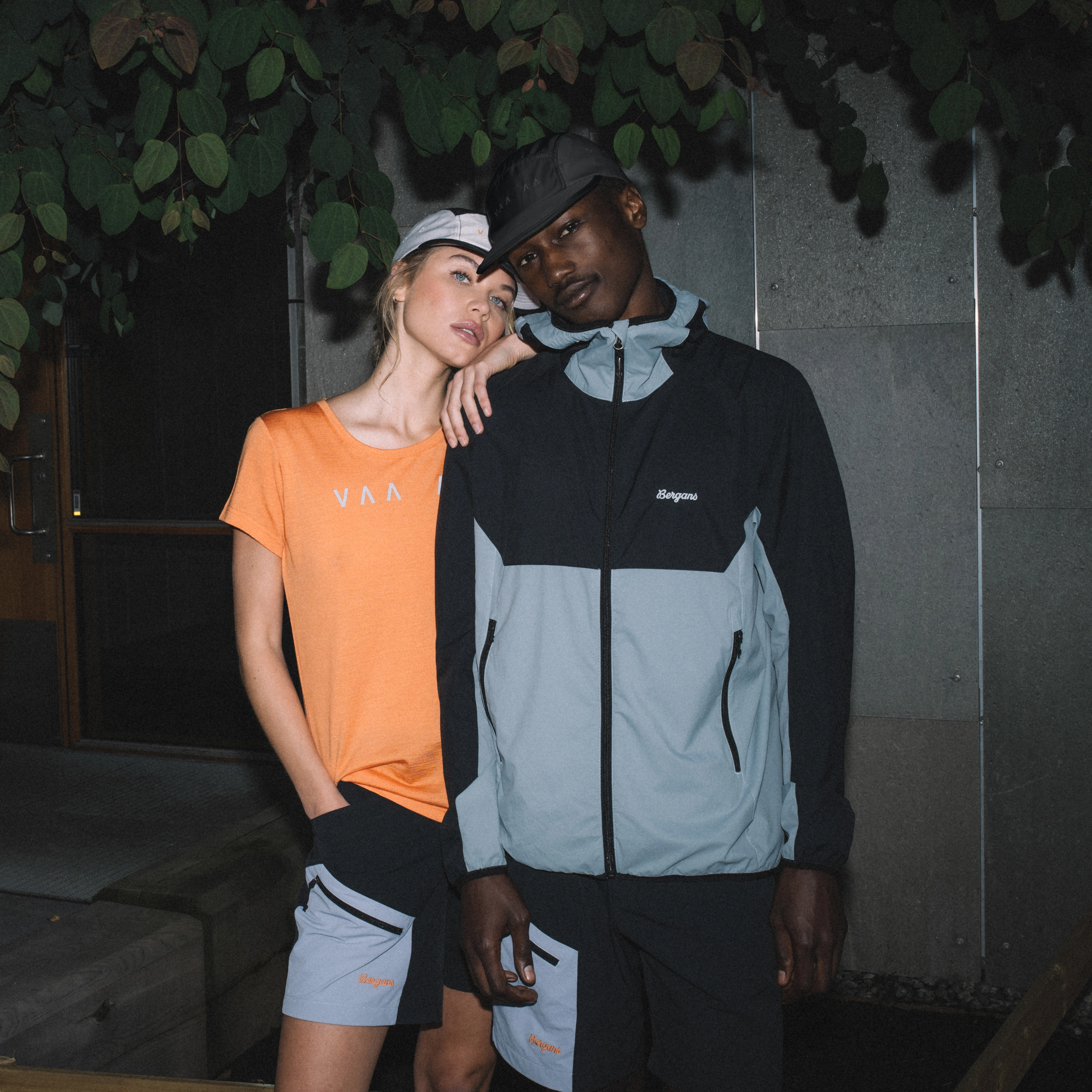 Vaagaa Windbreaker Jacket Men