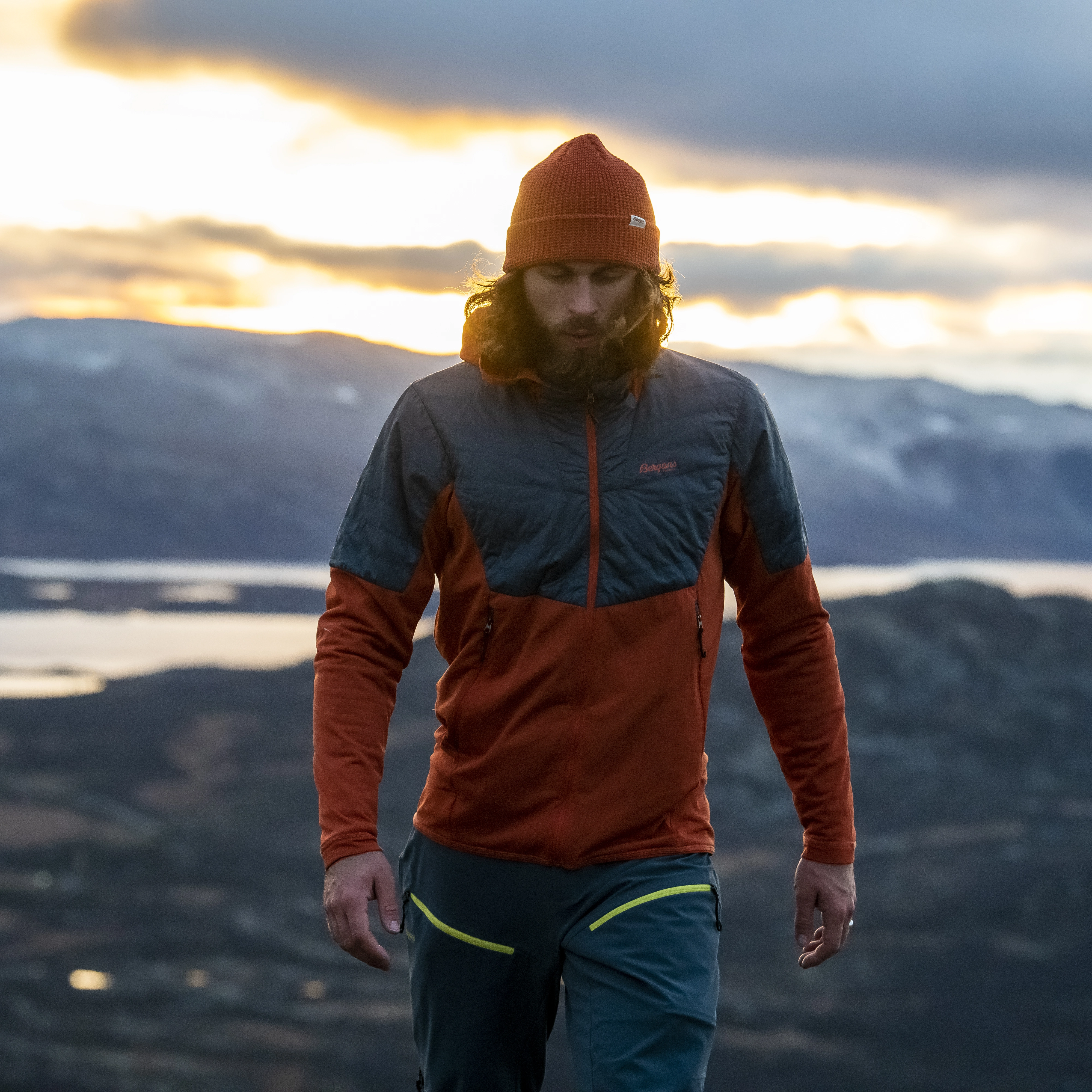 Senja Midlayer Hood Jacket