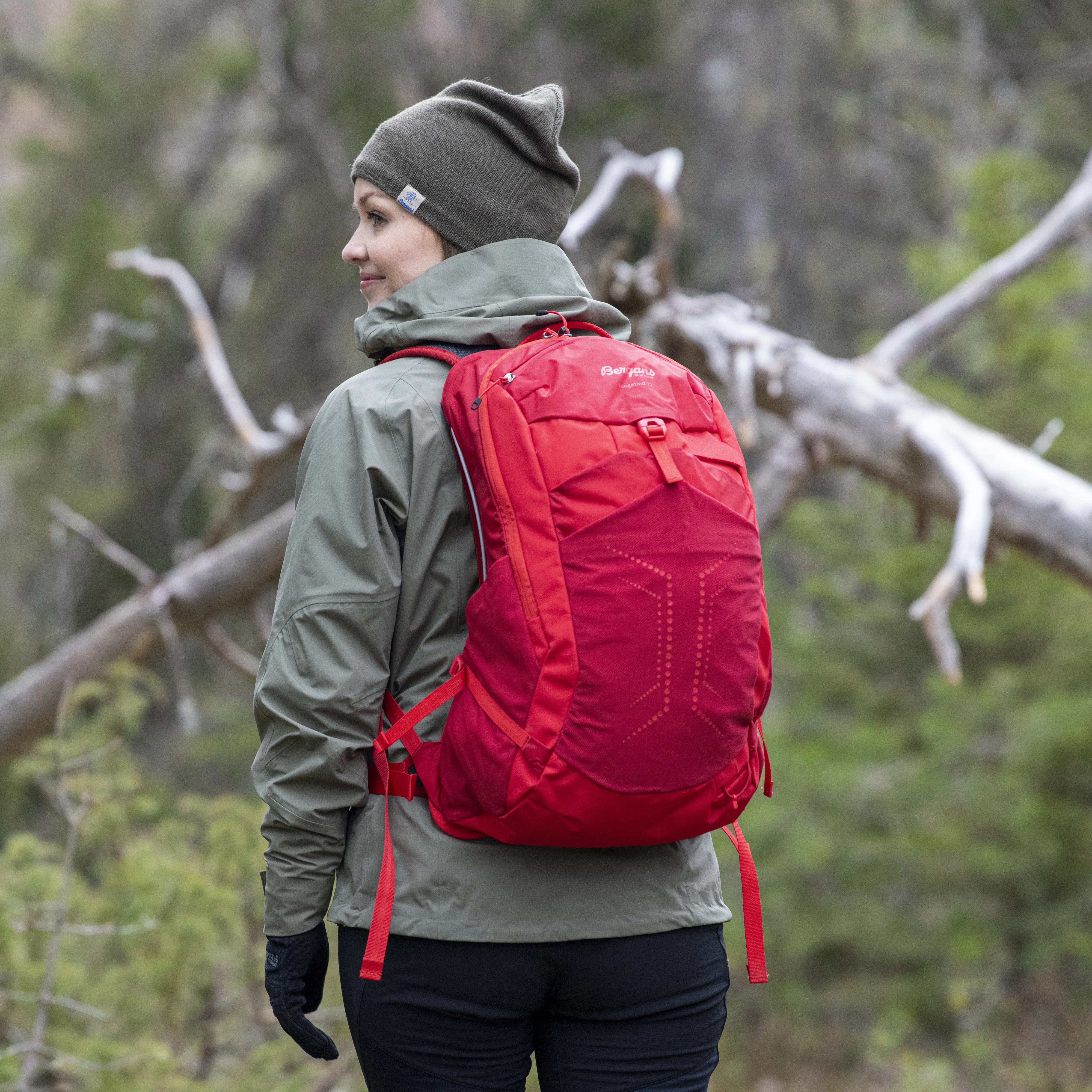 Senja Midlayer Hood Jacket