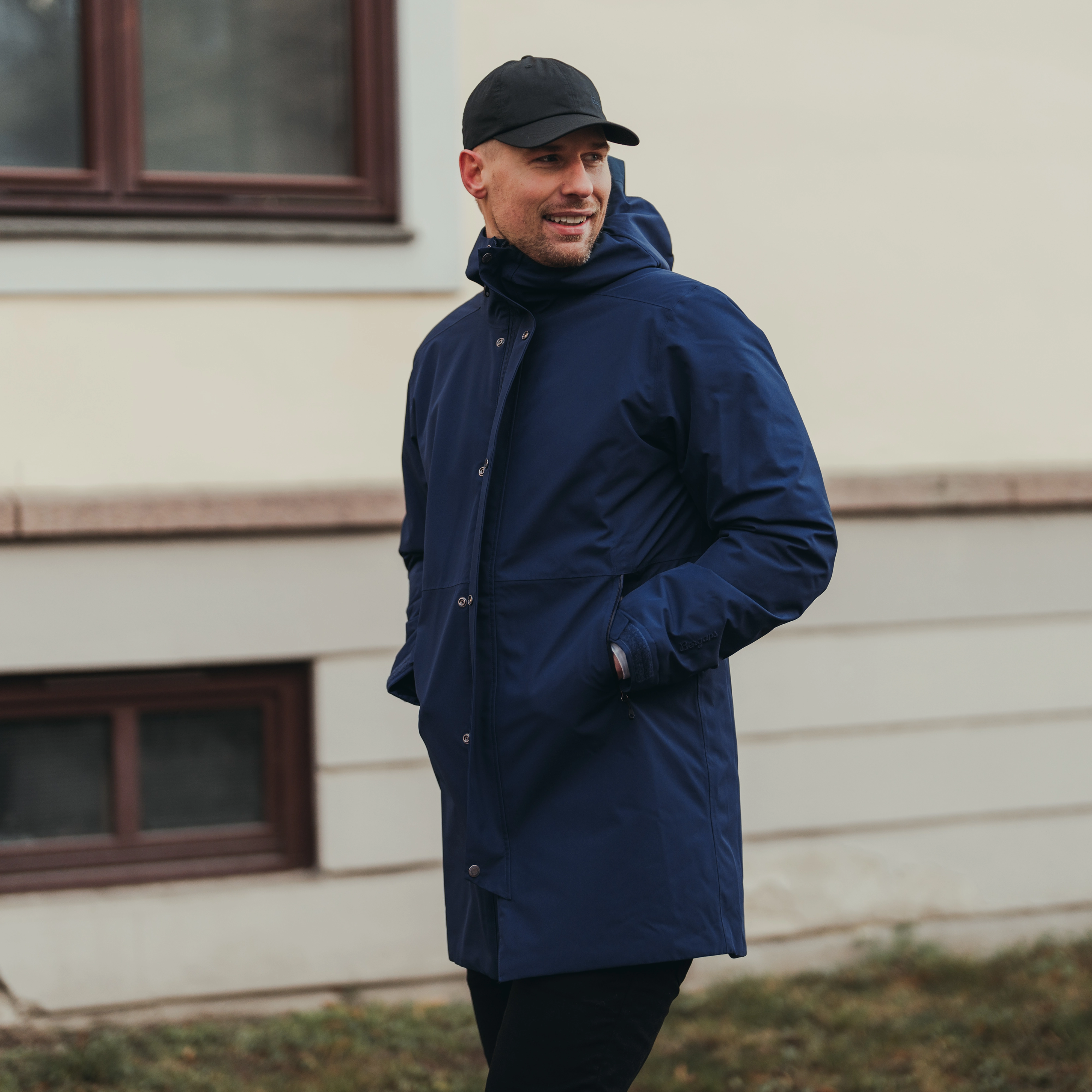 Essentials 2.5L Shell Jacket Men