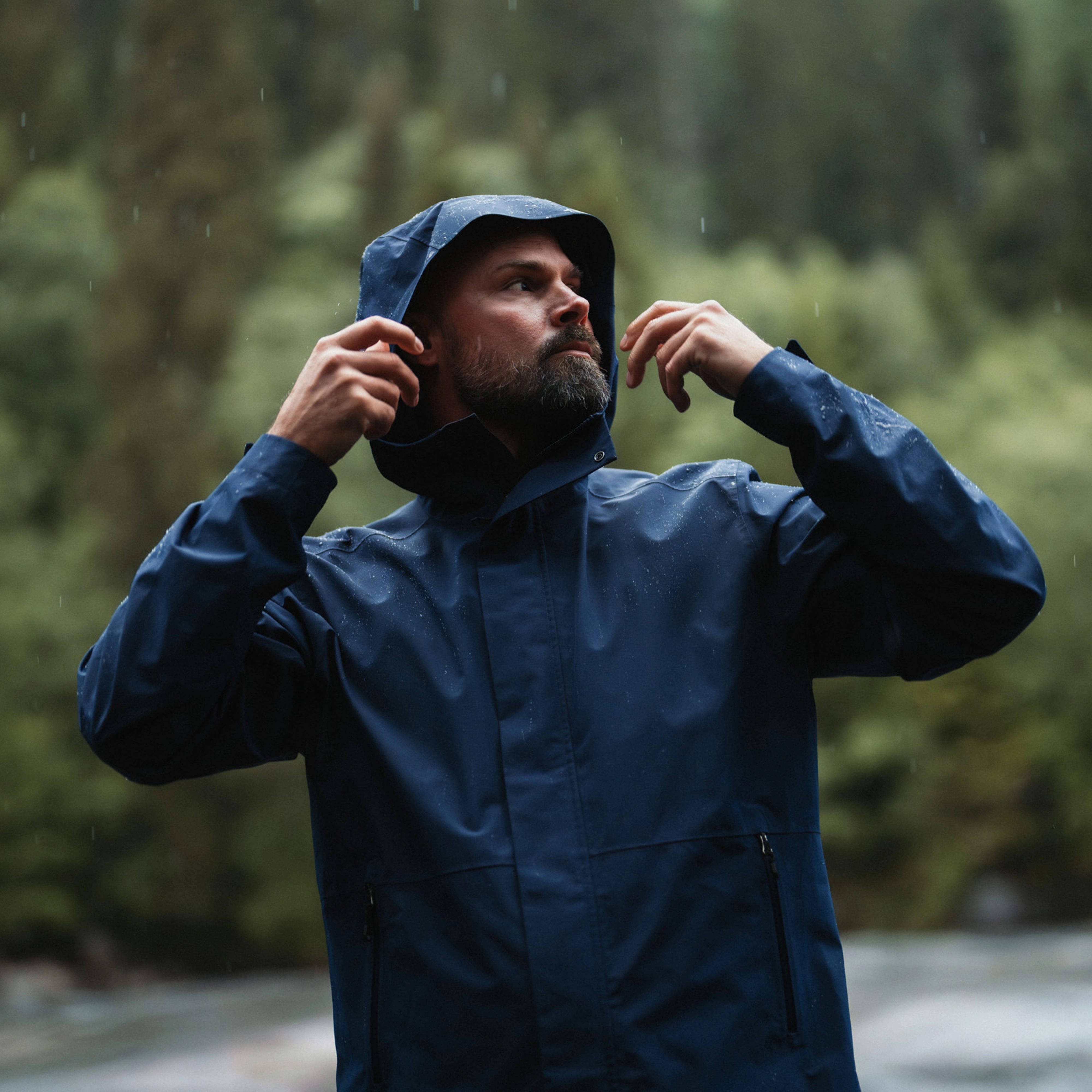 Essentials 2.5L Shell Jacket Men