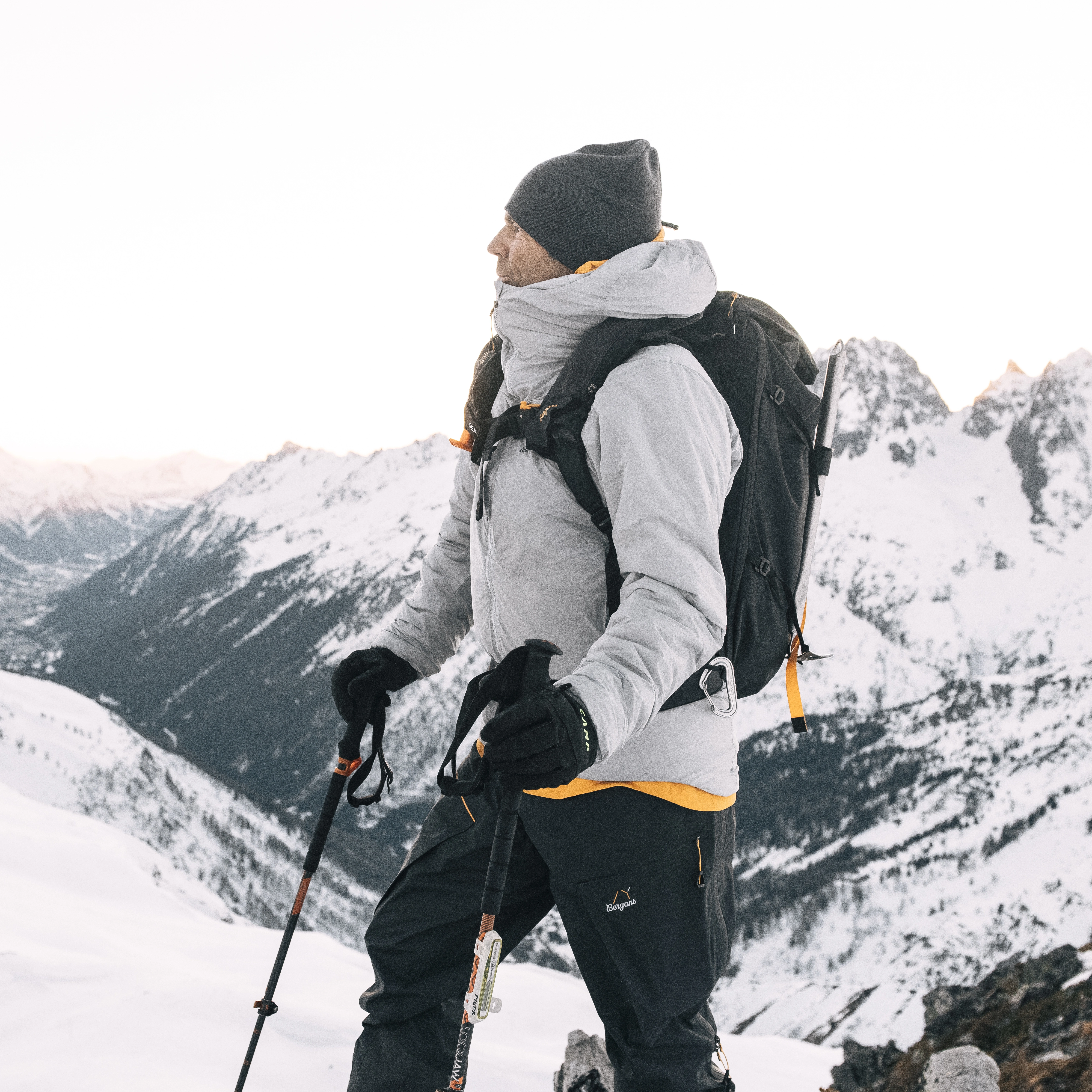 Y MountainLine Insulated Windbreaker Jacket Men