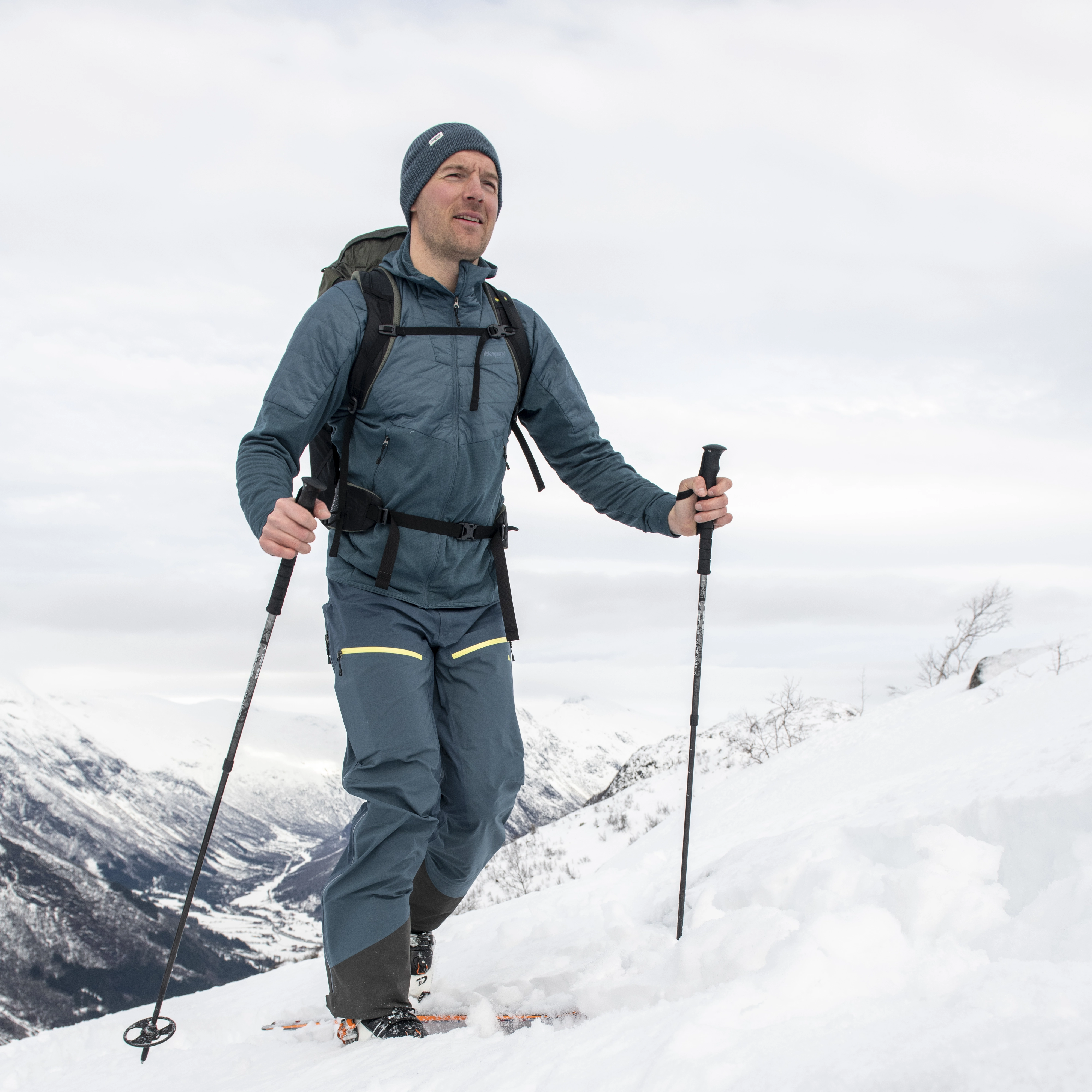 Senja Midlayer Hood Jacket