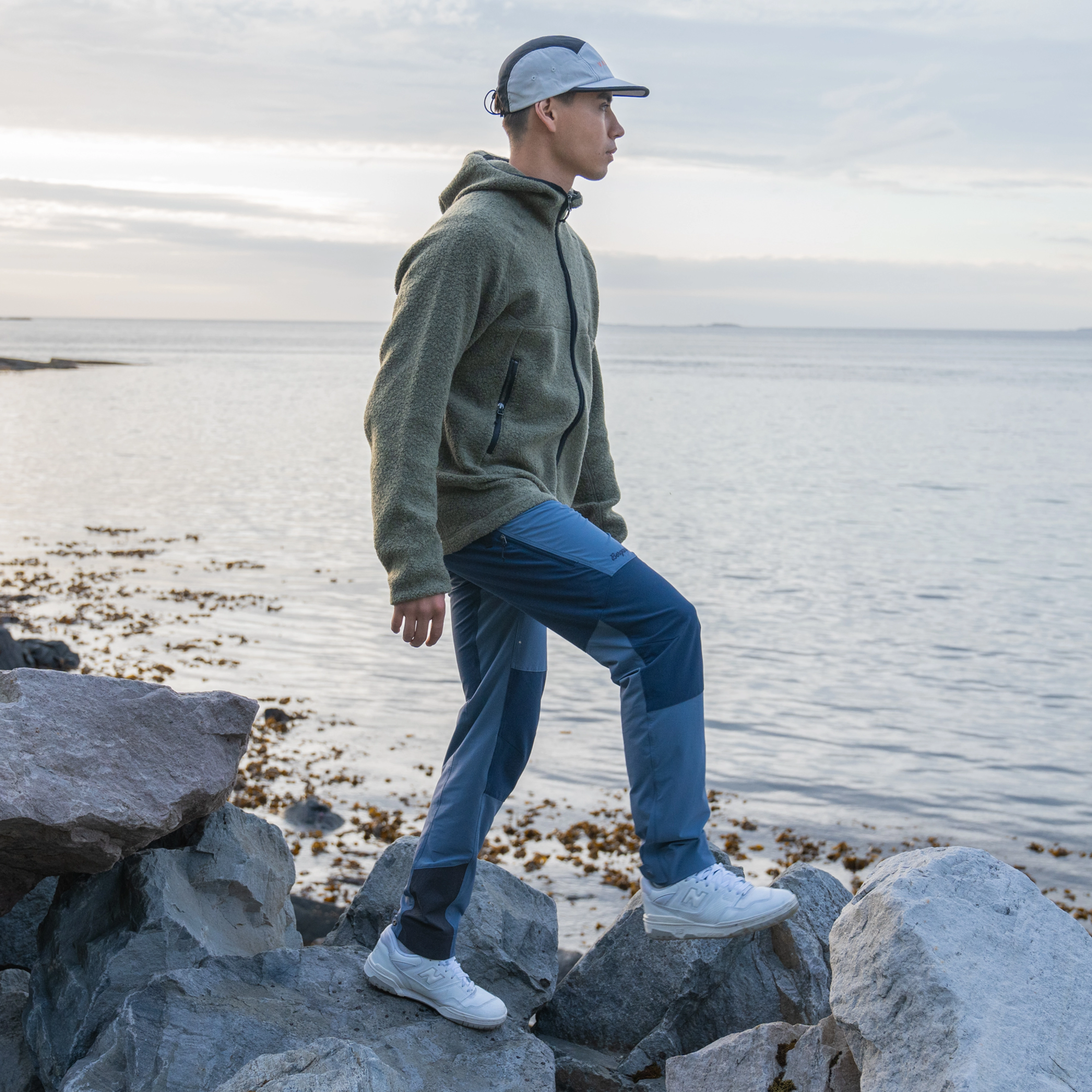 Vaagaa Merino Terry Midlayer Hoodie Men