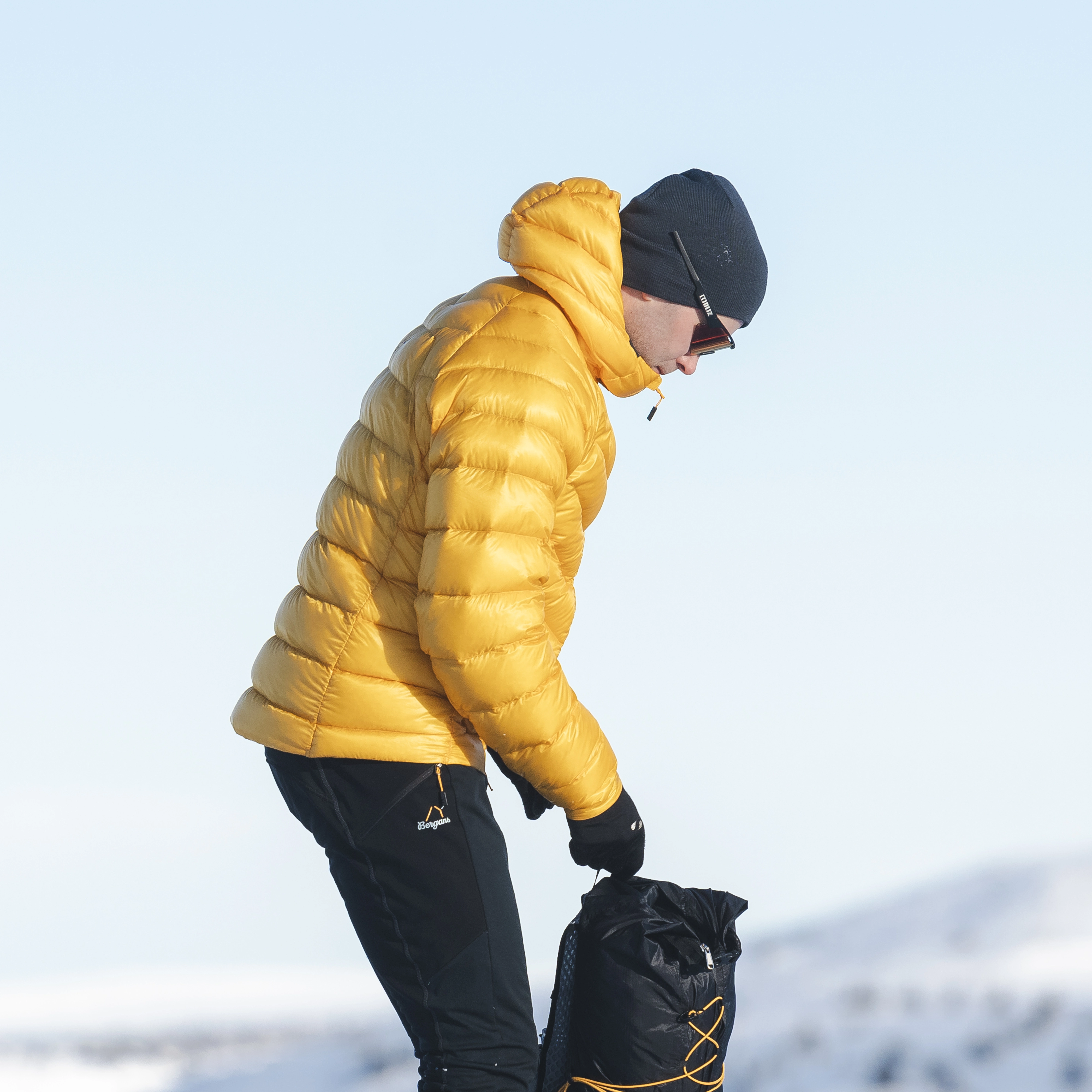 Y LightLine Weightless Down Jacket Hood Men