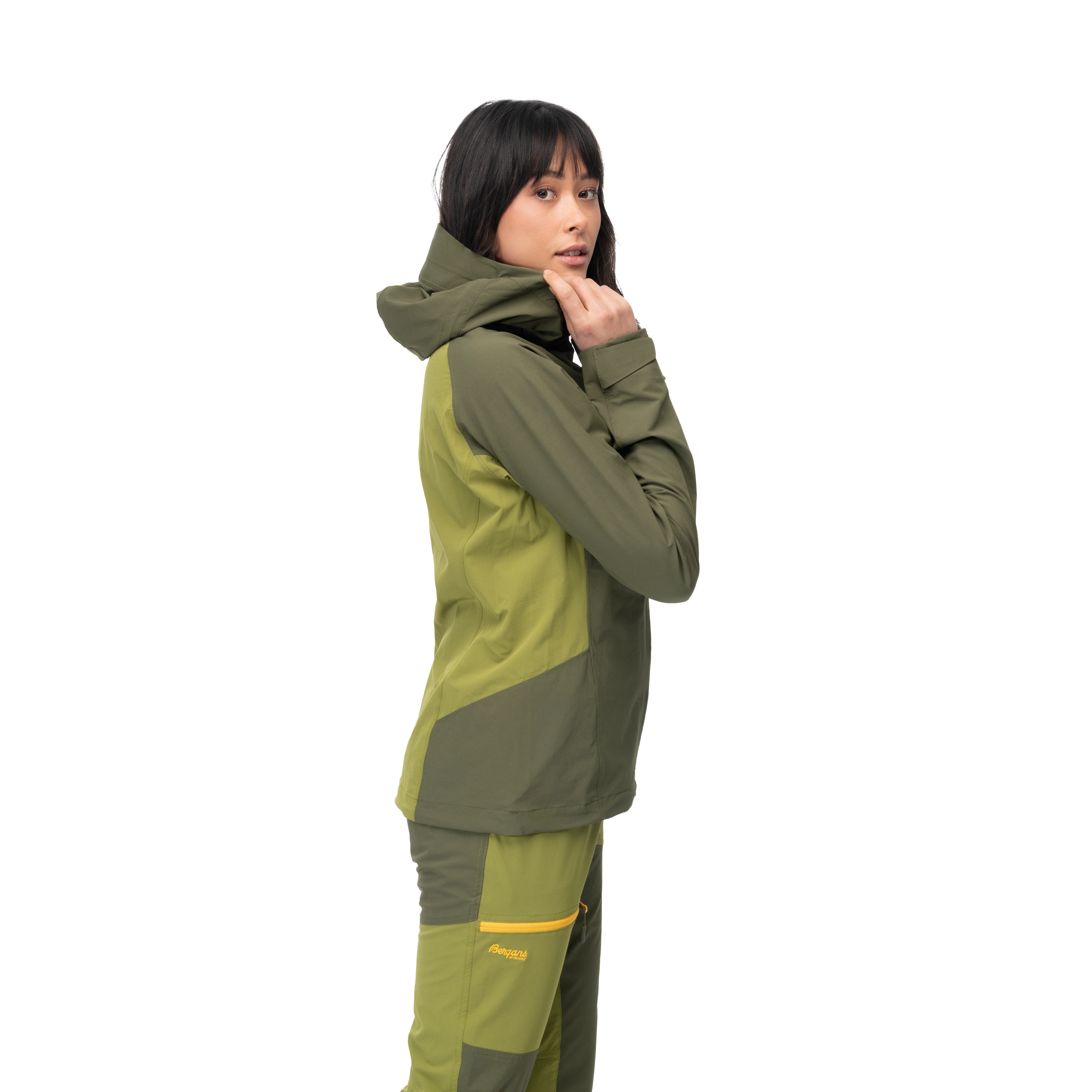 Cecilie Mountain Softshell Jacket