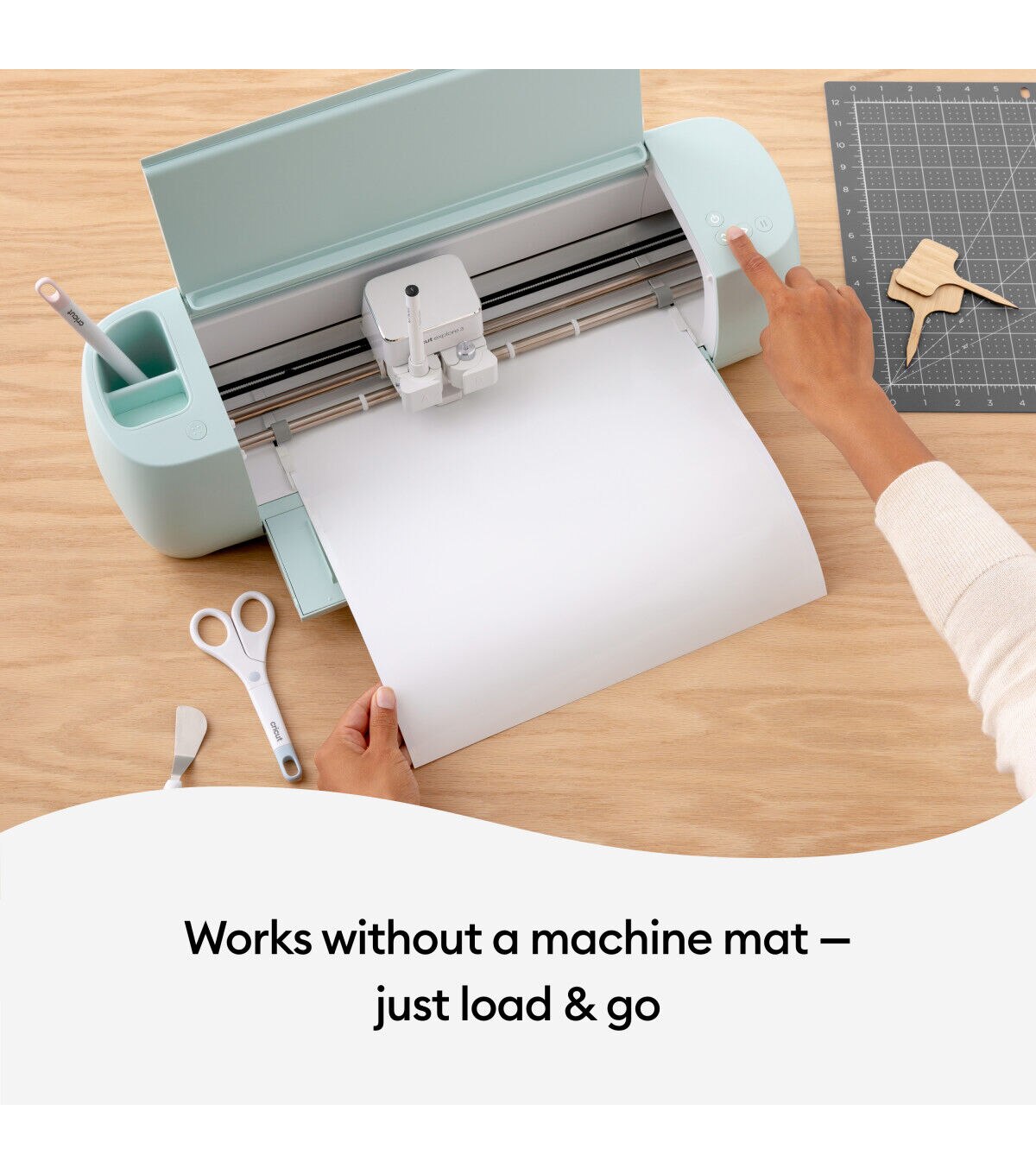 Cricut 13 x 3' Smart Label Permanent Writable Vinyl Roll