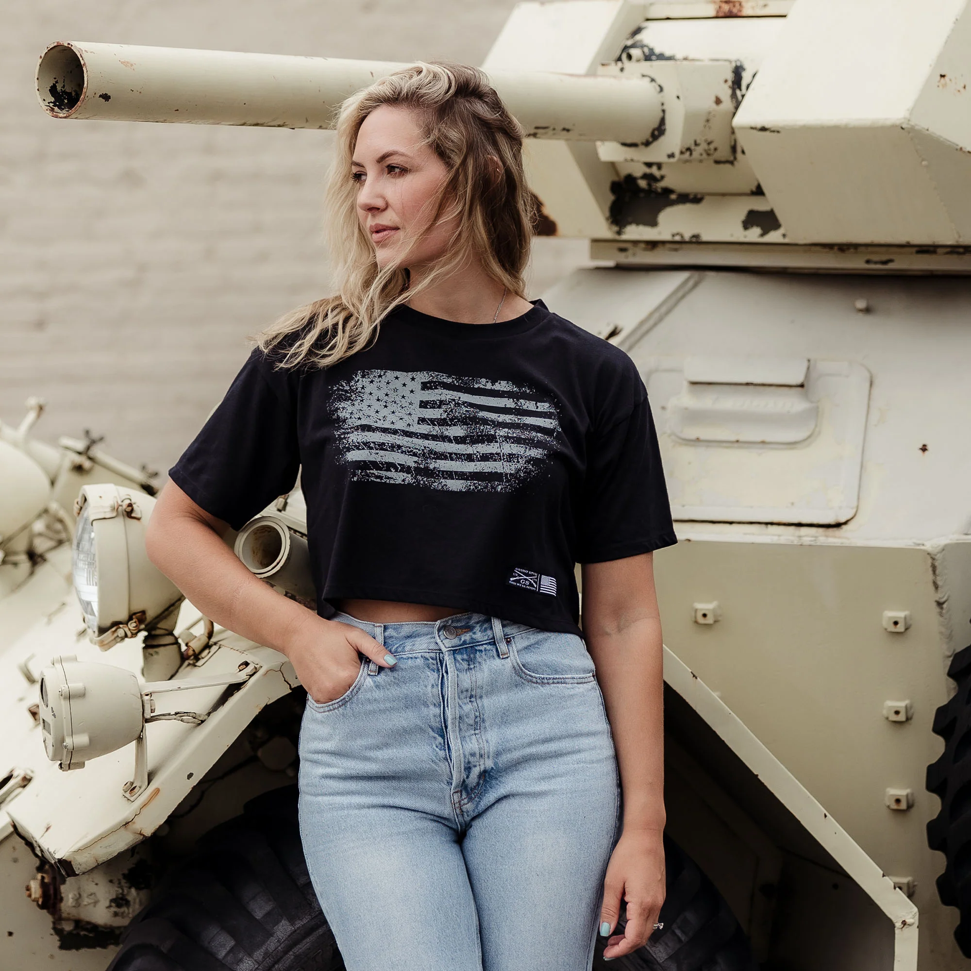 Women's Vintage American Cropped T-Shirt - Black
