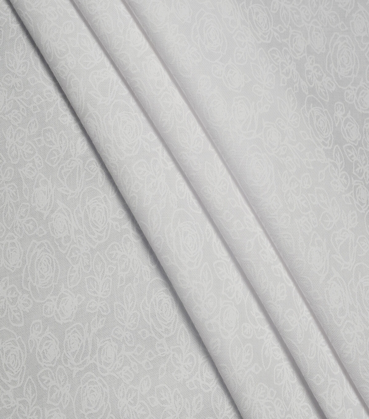 White Roses Quilt Cotton Fabric by Quilter's Showcase