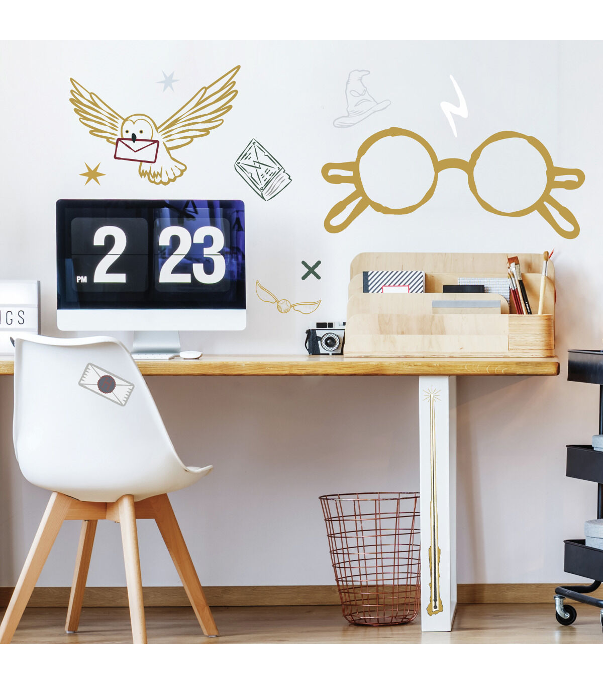 RoomMates Harry Potter Glasses Giant Wall Decal Peel & Stick Wallpaper