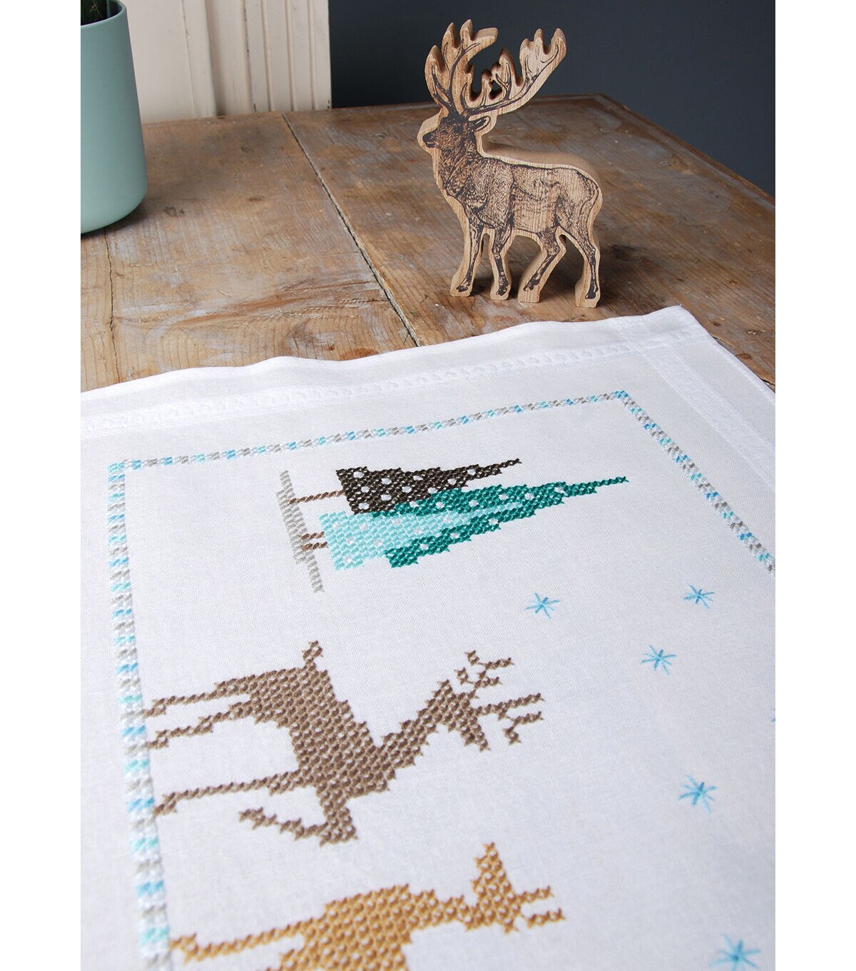Vervaco 16 x 40 Reindeer Table Runner Stamped Cross Stitch Kit