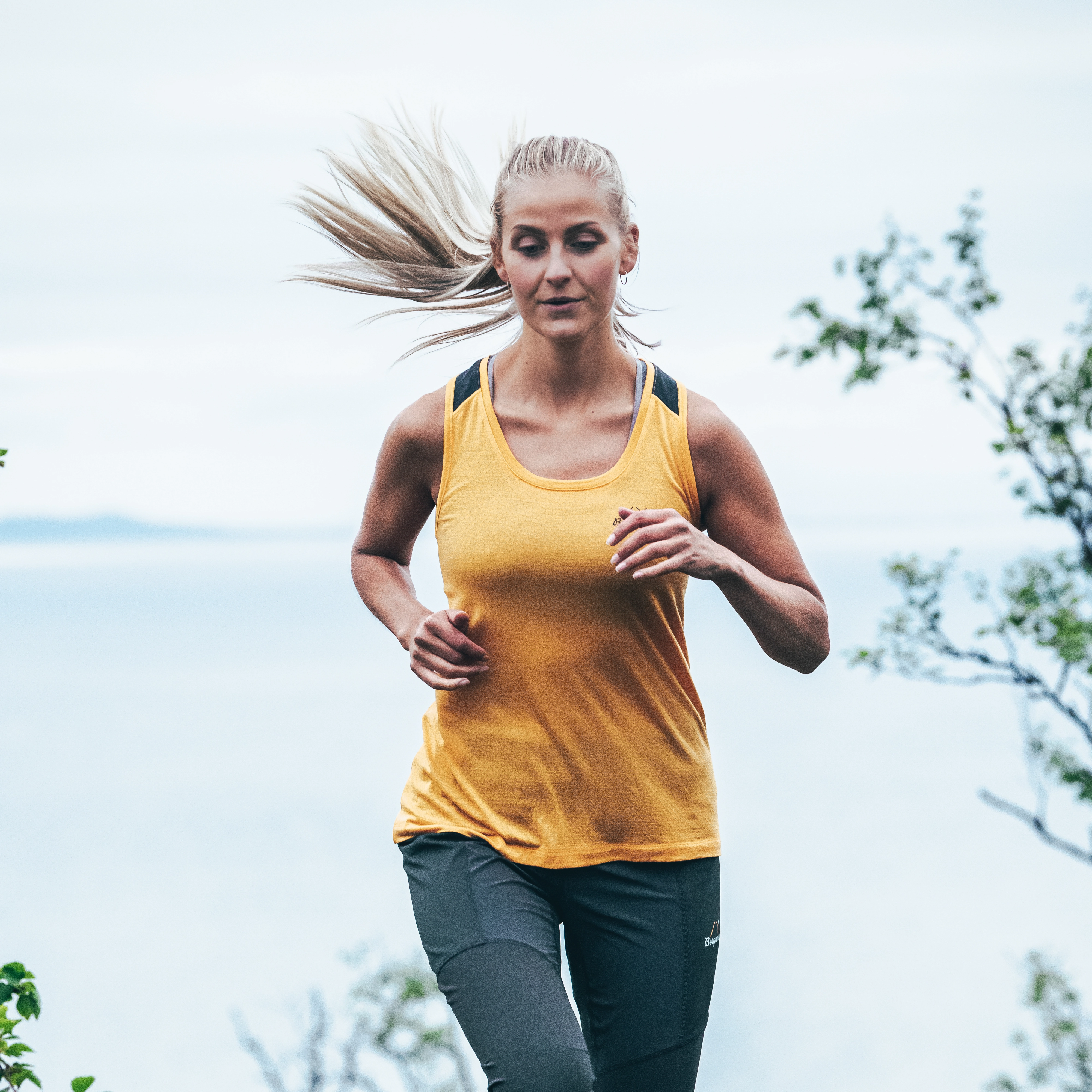 Y LightLine Merino Top Women