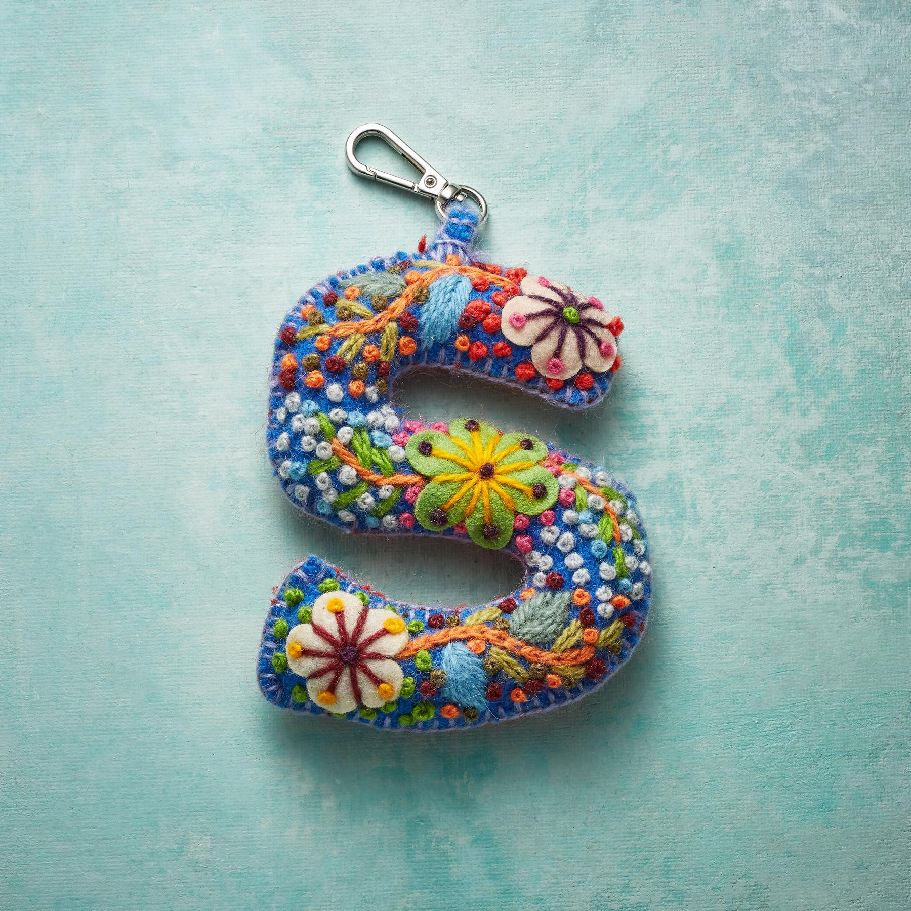 Fleur De Felt Initial Clip