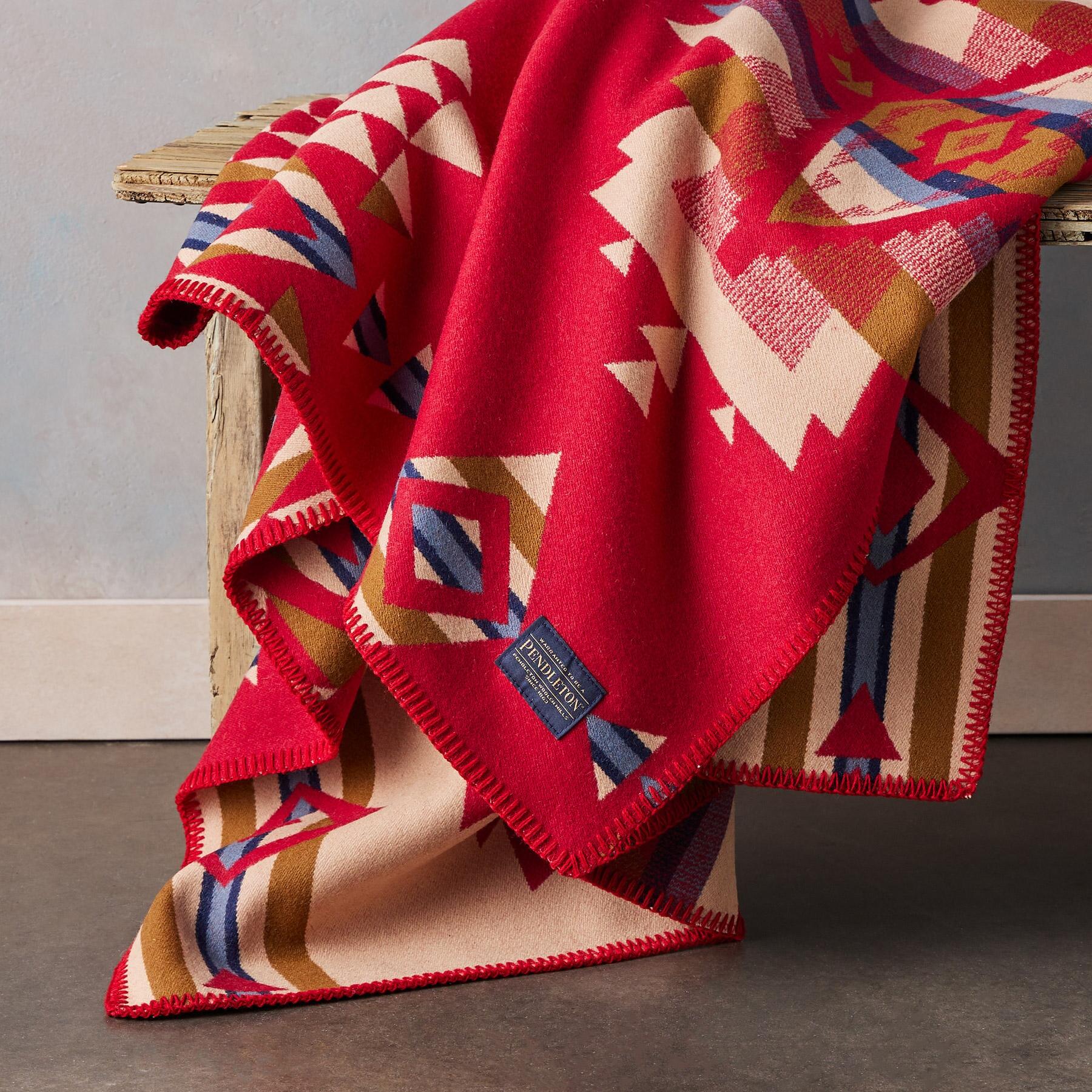 Scarlet Rock Point Saddle Blanket