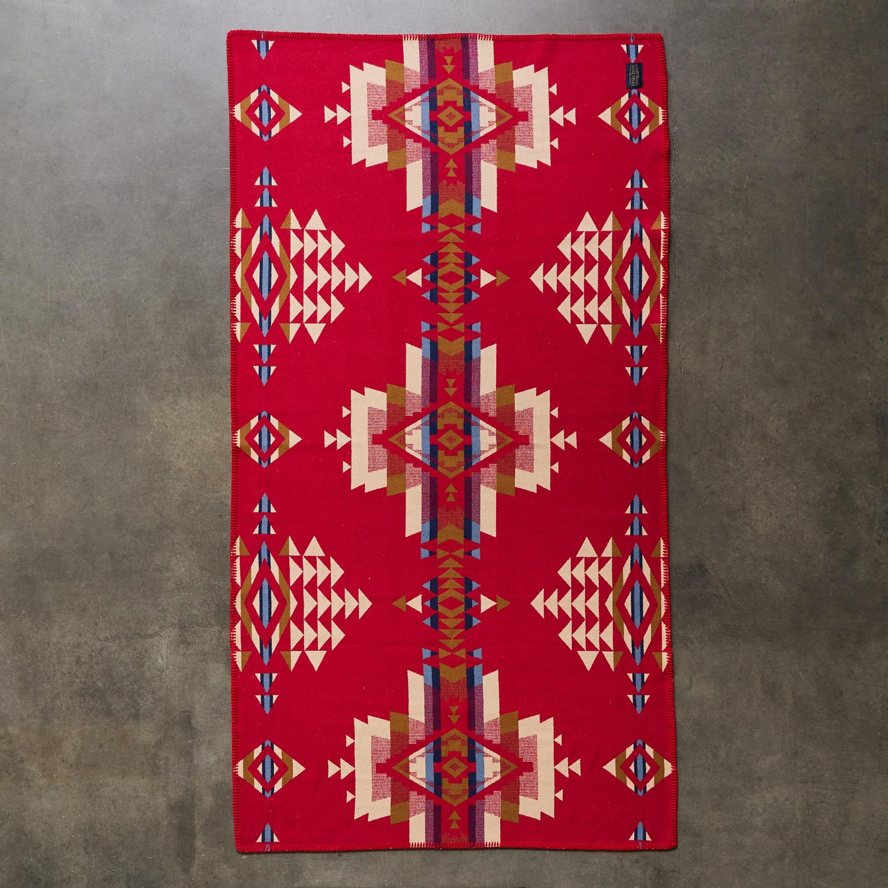 Scarlet Rock Point Saddle Blanket