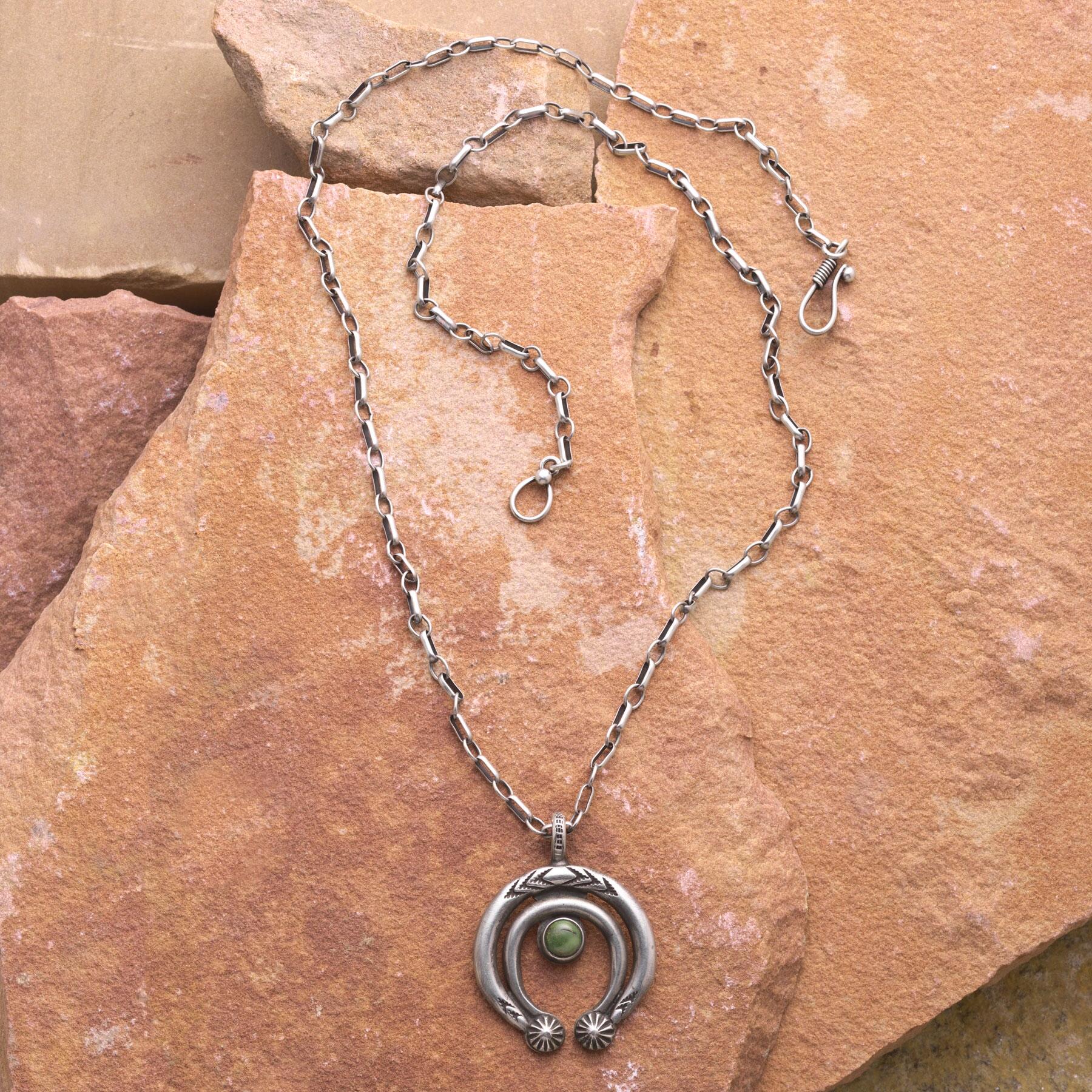 Contemporary Naja Necklace